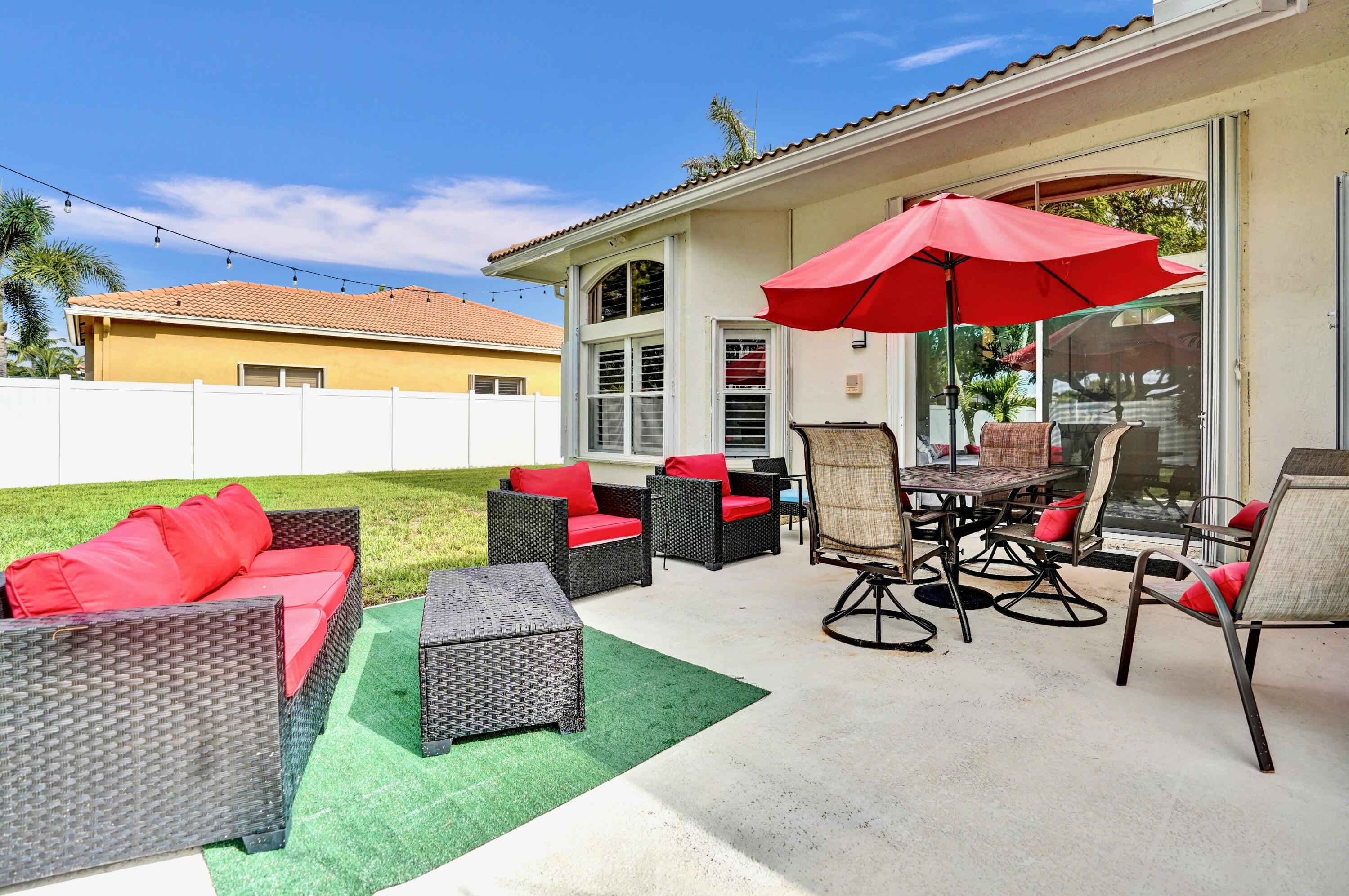 Lake Worth, Florida, 33463, United States, 3 Bedrooms Bedrooms, ,3 BathroomsBathrooms,Residential,For Sale,1905874