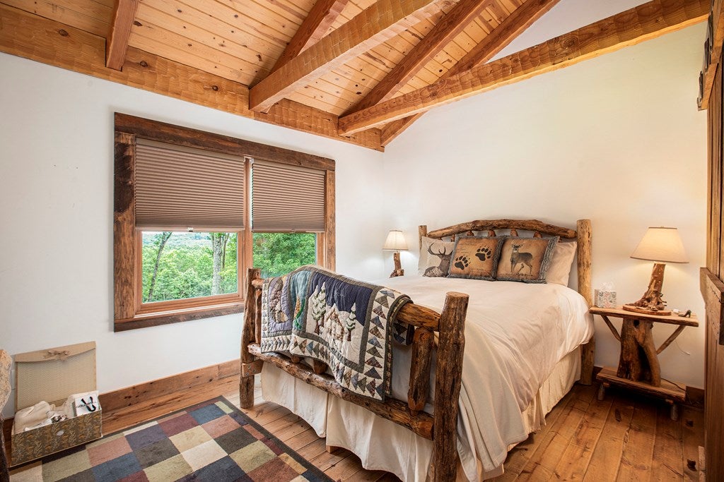 Blue Ridge, Georgia, 30513, United States, 4 Bedrooms Bedrooms, ,3 BathroomsBathrooms,Residential,For Sale,1871942