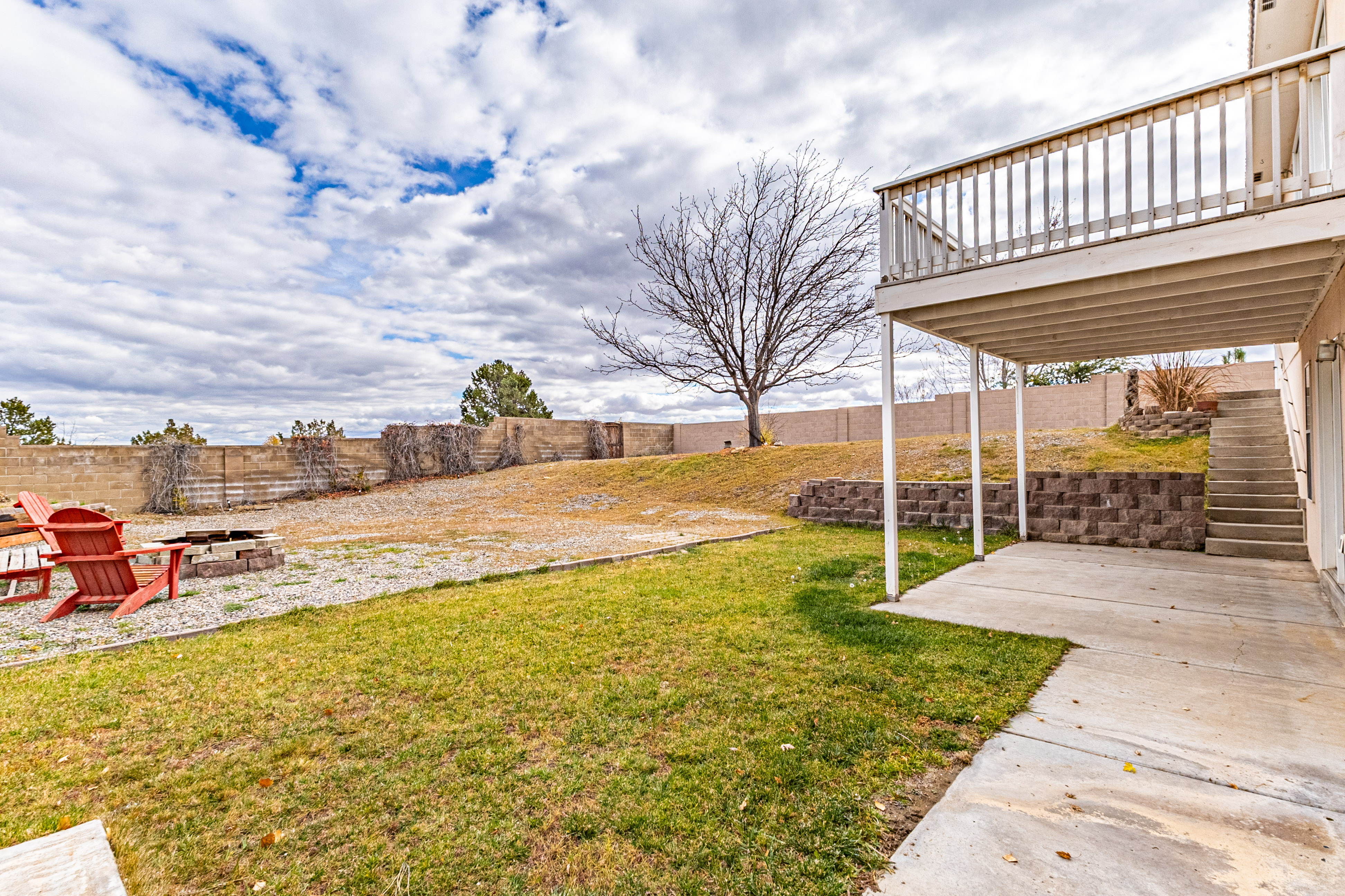 Farmington, New Mexico, 87402, United States, 4 Bedrooms Bedrooms, ,3 BathroomsBathrooms,Residential,For Sale,1995181