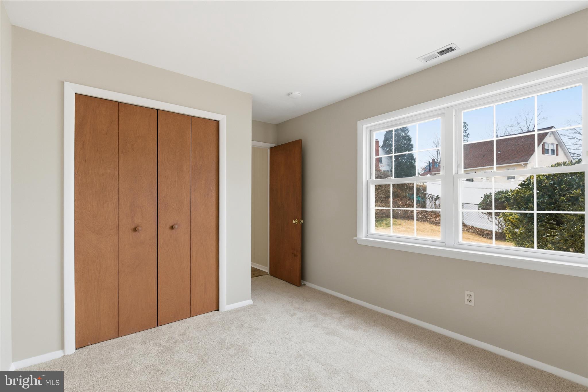 Bowie, Maryland, 20715, United States, 5 Bedrooms Bedrooms, ,3 BathroomsBathrooms,Residential,For Sale,2009655