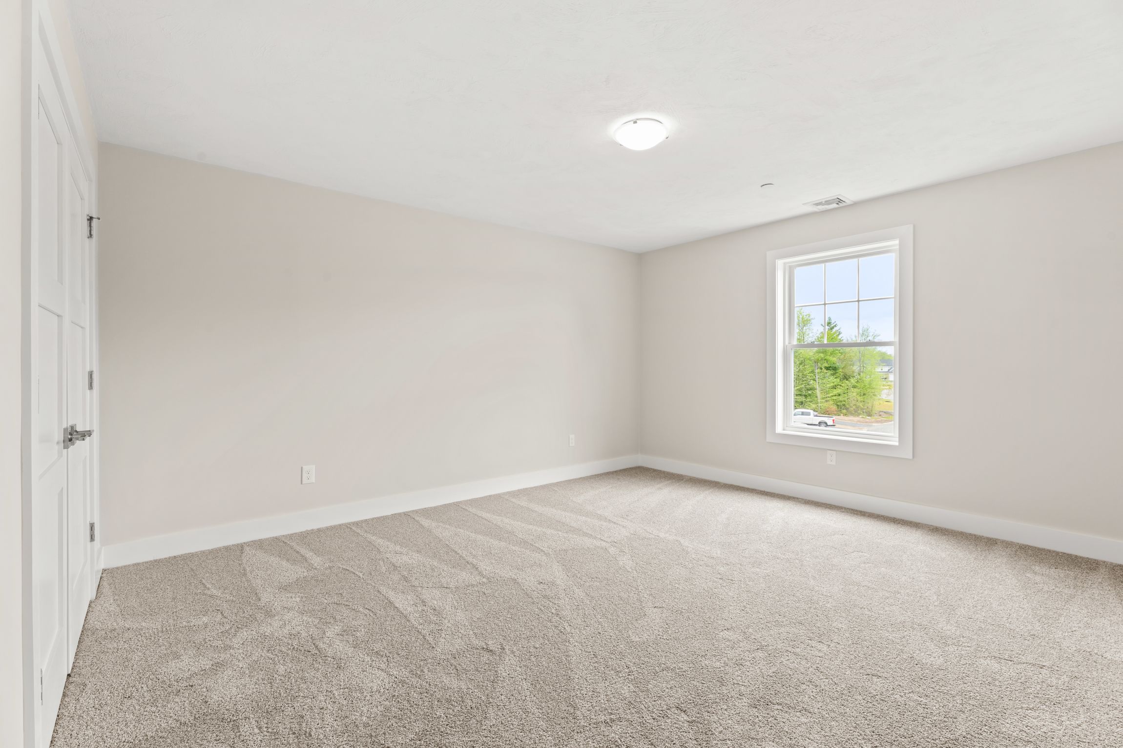  99 Driftwood Circle, Sandown, NH, 03873 - 物件實景