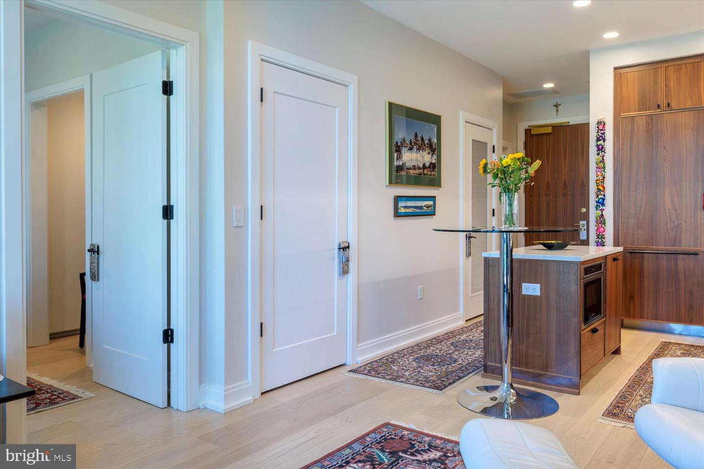 Washington, District of Columbia, 20003, United States, 1 Bedroom Bedrooms, ,2 BathroomsBathrooms,Residential,For Sale,1766672