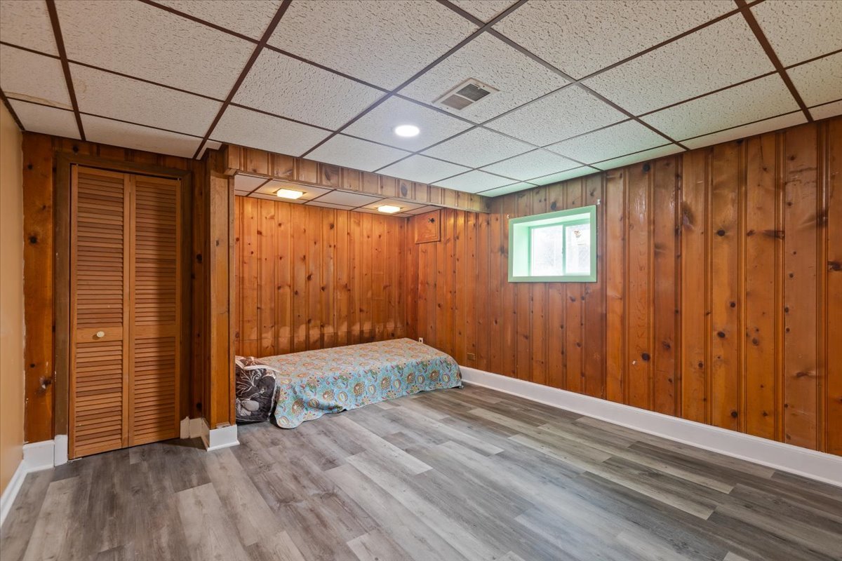 Chicago, Illinois, 60645, United States, 3 Bedrooms Bedrooms, ,3 BathroomsBathrooms,Residential,For Sale,1976245