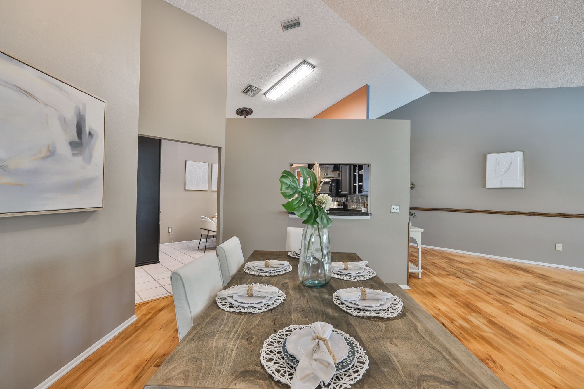 Tampa, Florida, 33635, United States, 4 Bedrooms Bedrooms, ,2 BathroomsBathrooms,Residential,For Sale,1996495