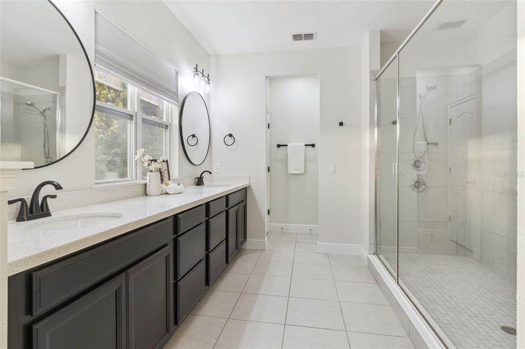 Winter Garden, Florida, 34787, United States, 4 Bedrooms Bedrooms, ,4 BathroomsBathrooms,Residential,For Sale,2001997