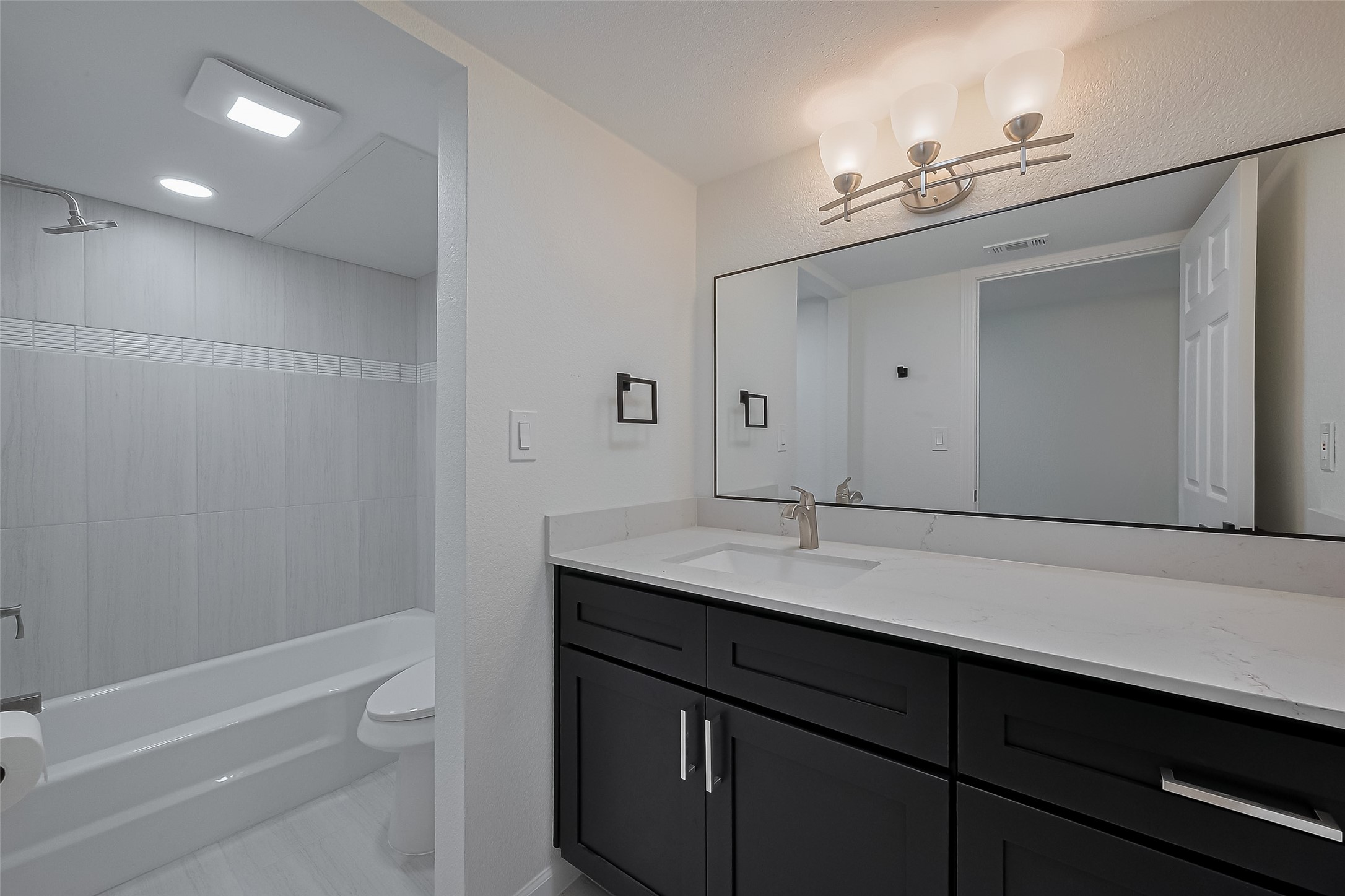 Houston, Texas, 77057, United States, 8 Bedrooms Bedrooms, ,5 BathroomsBathrooms,Residential,For Sale,1942017