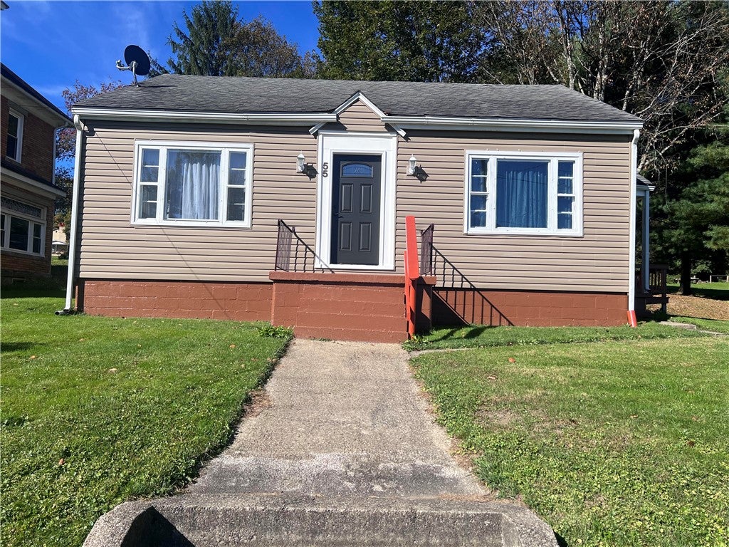 Clarksville St, Greenville, PA 16125