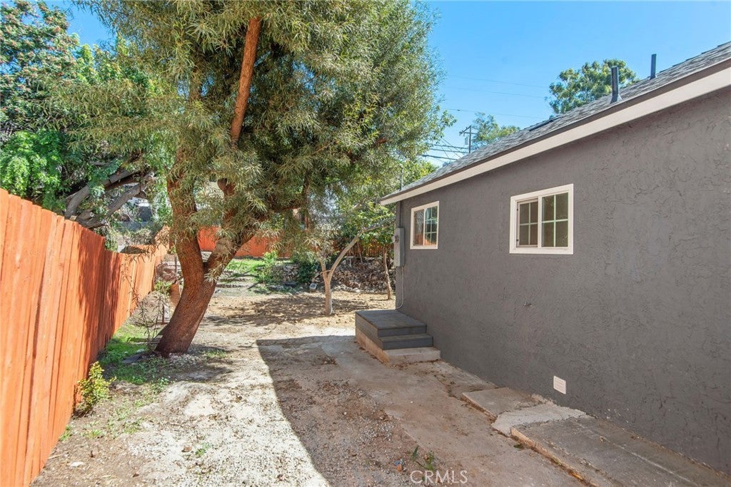 Los Angeles, California, 90063, United States, 3 Bedrooms Bedrooms, ,1 BathroomBathrooms,Residential,For Sale,1729506