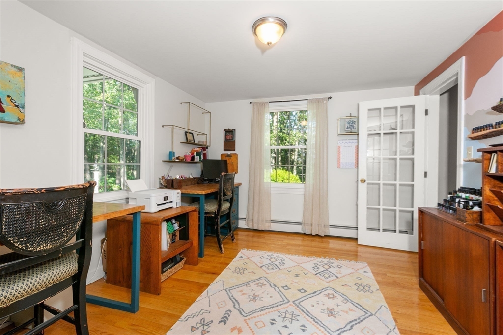 Holden, Massachusetts, 01520, United States, 4 Bedrooms Bedrooms, ,3 BathroomsBathrooms,Residential,For Sale,2003512