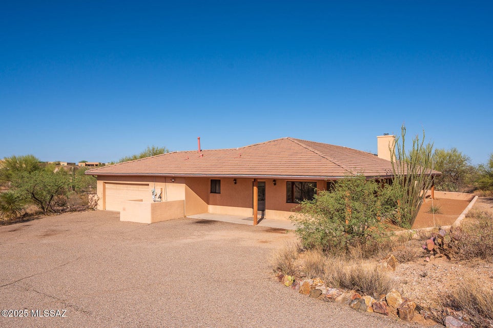 Tucson, Arizona, 85747, United States, 4 Bedrooms Bedrooms, ,4 BathroomsBathrooms,Residential,For Sale,1978909