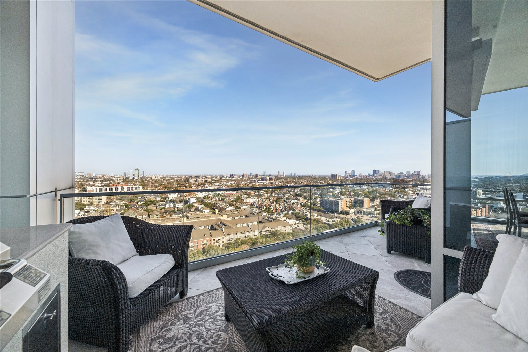  2727 Kirby Drive #19F - 物件實景