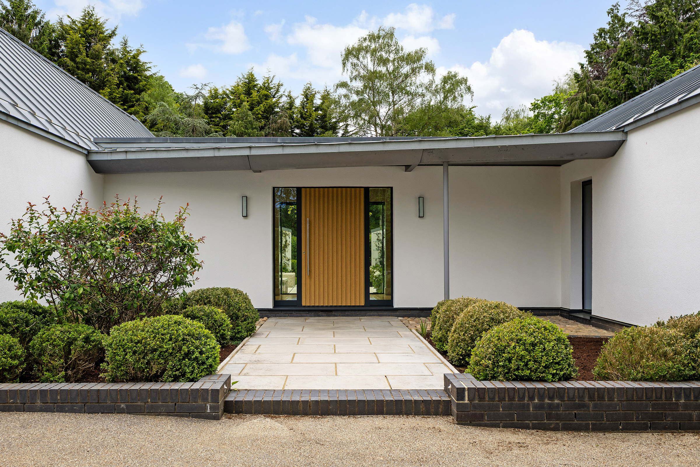  A Contemporary Five-Bedroom House with direct access onto Wentworth golf course - 物件實景