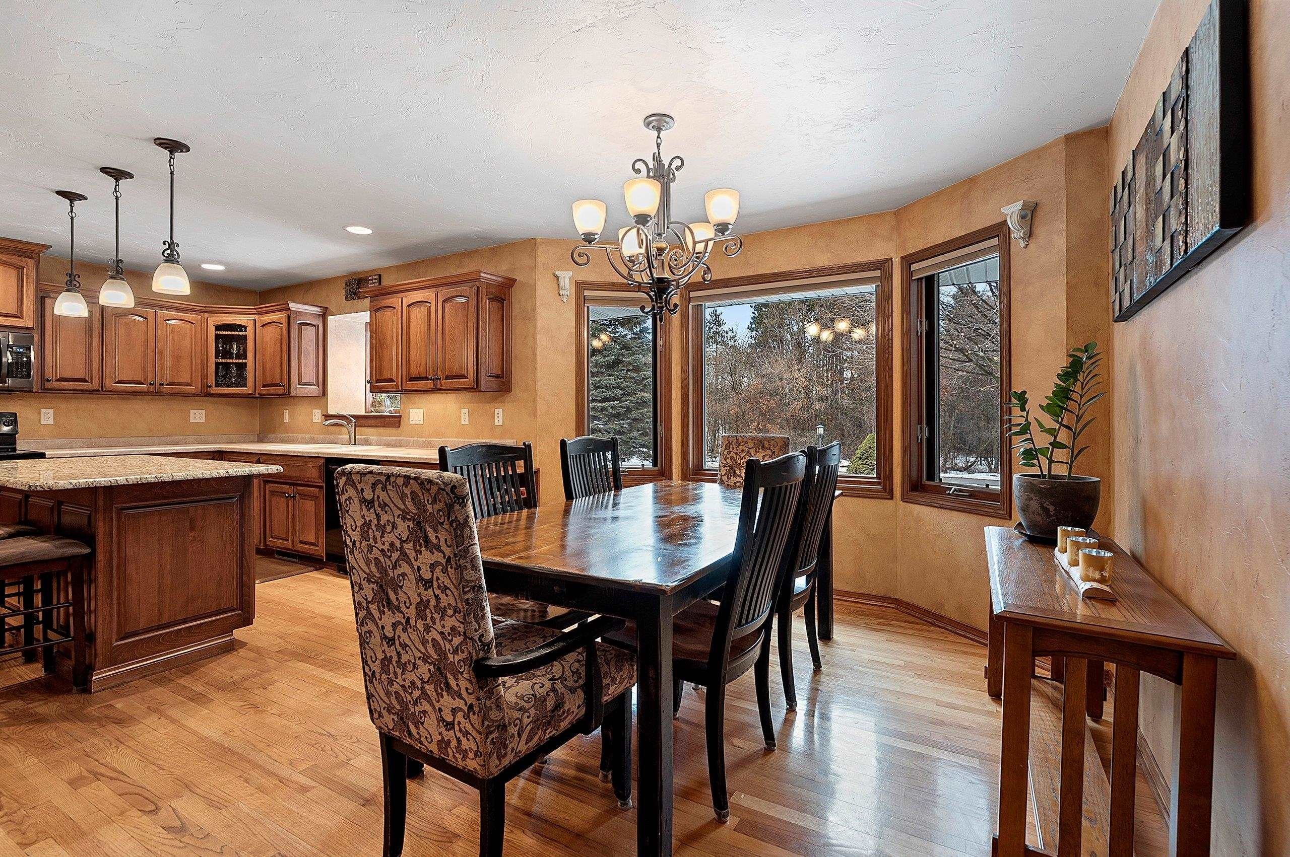 GREEN BAY, Wisconsin, 54313-8600, United States, 3 Bedrooms Bedrooms, ,4 BathroomsBathrooms,Residential,For Sale,2009732