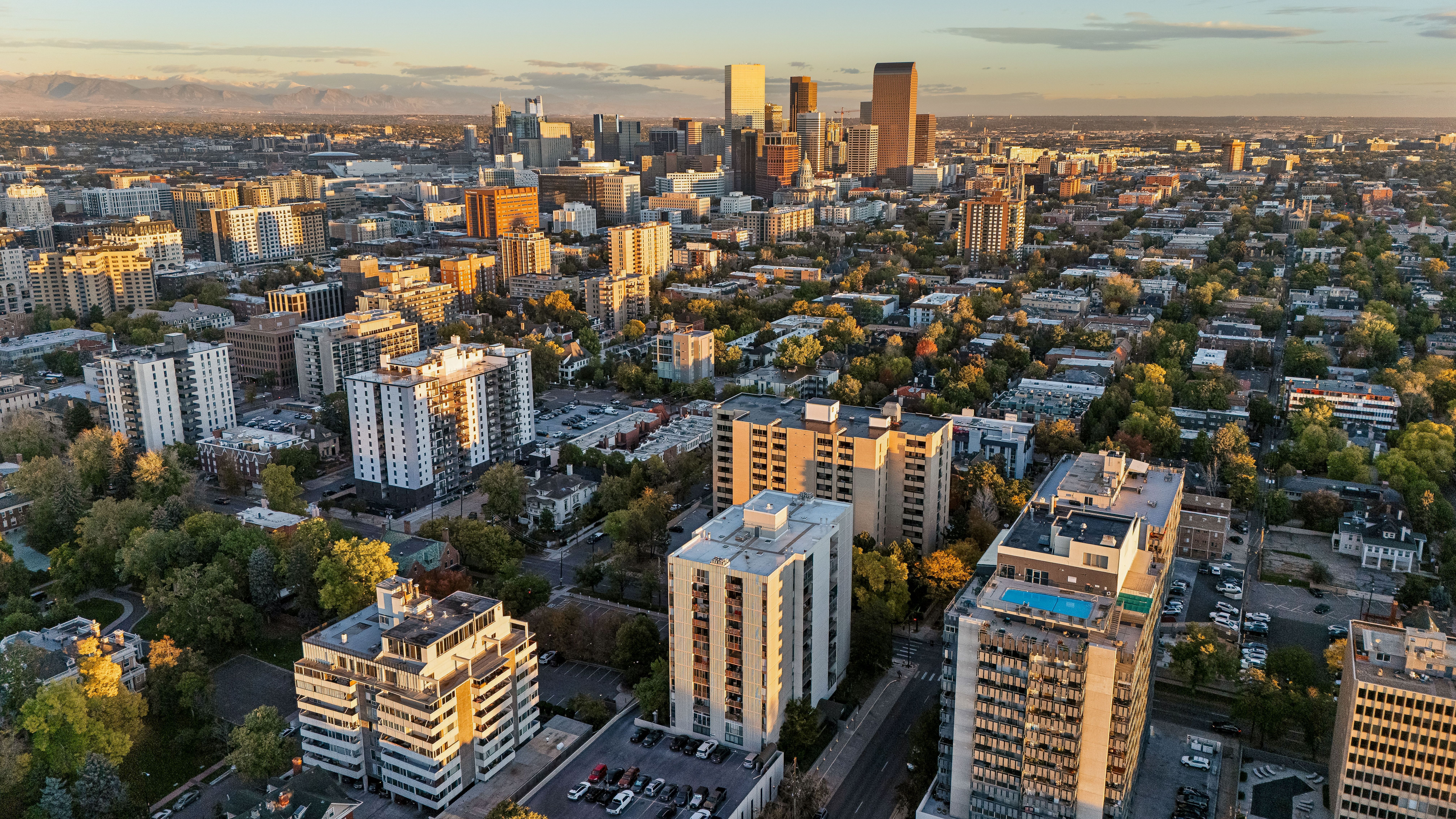  Your Front-Row Seat to Views of Pikes Peak & Everything Denver has to Offer - 物件實景