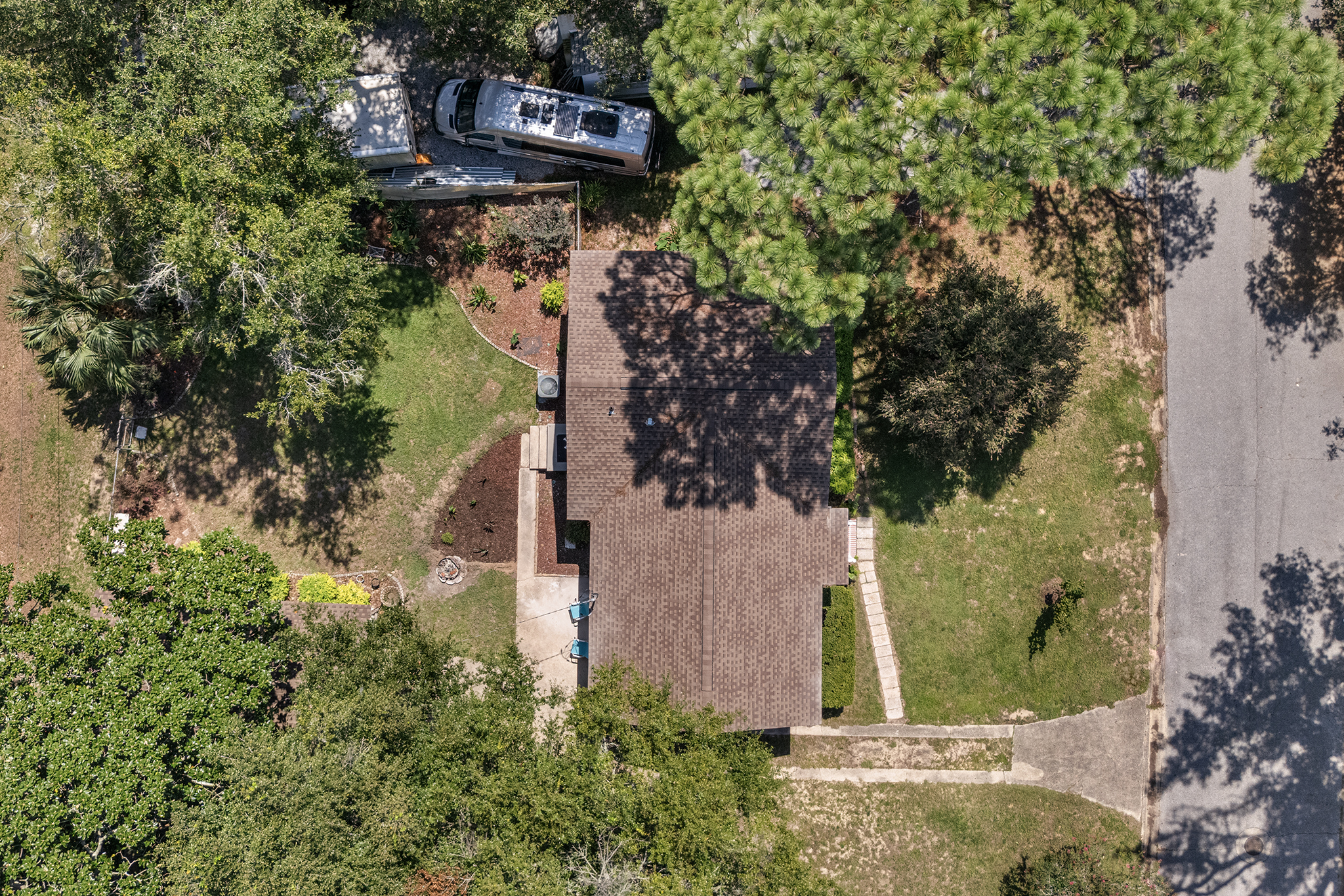  Brick Ranch in Navy Point - 物件實景