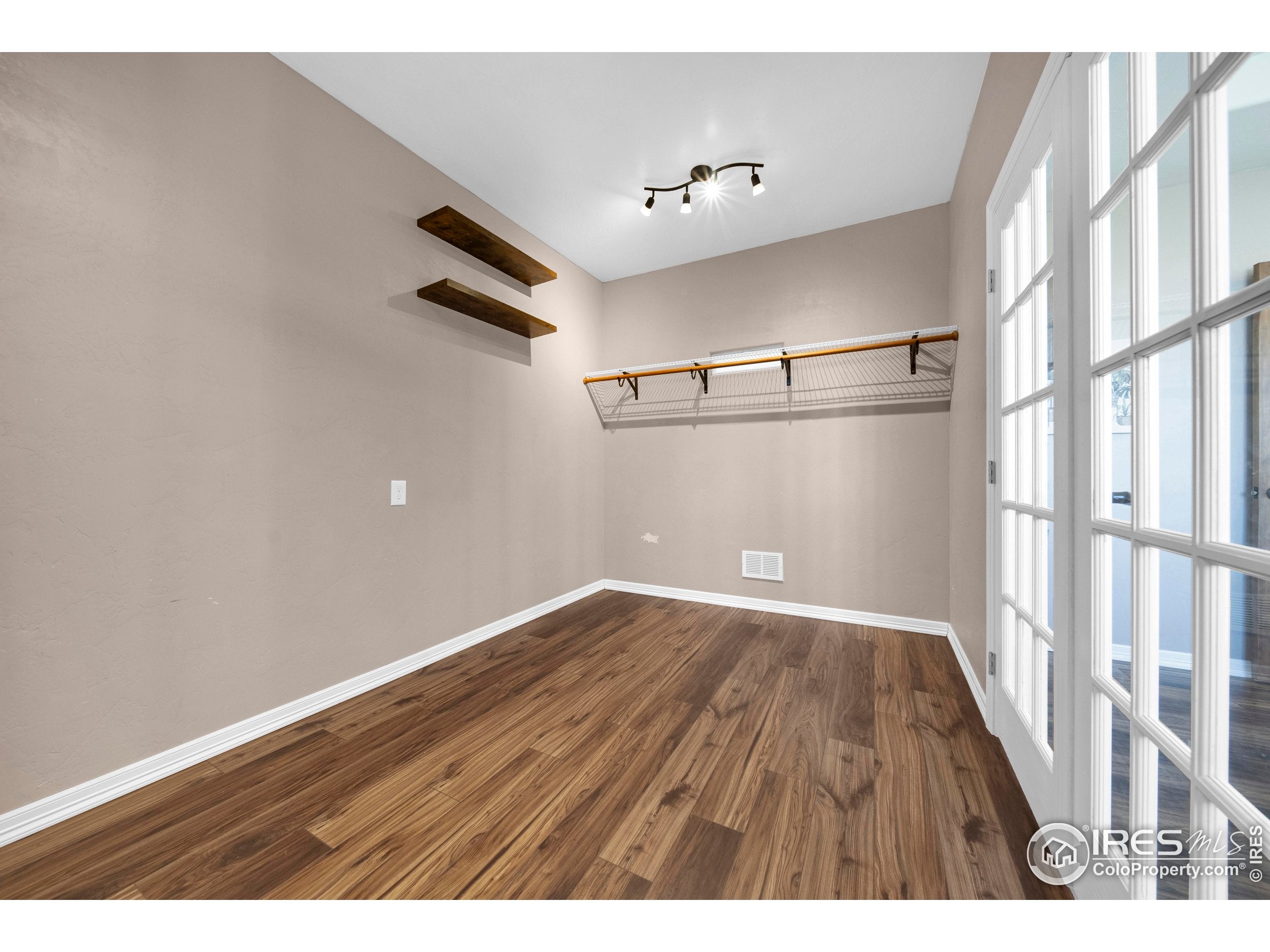 Fort Morgan, Colorado, 80701, United States, 3 Bedrooms Bedrooms, ,4 BathroomsBathrooms,Residential,For Sale,1982618