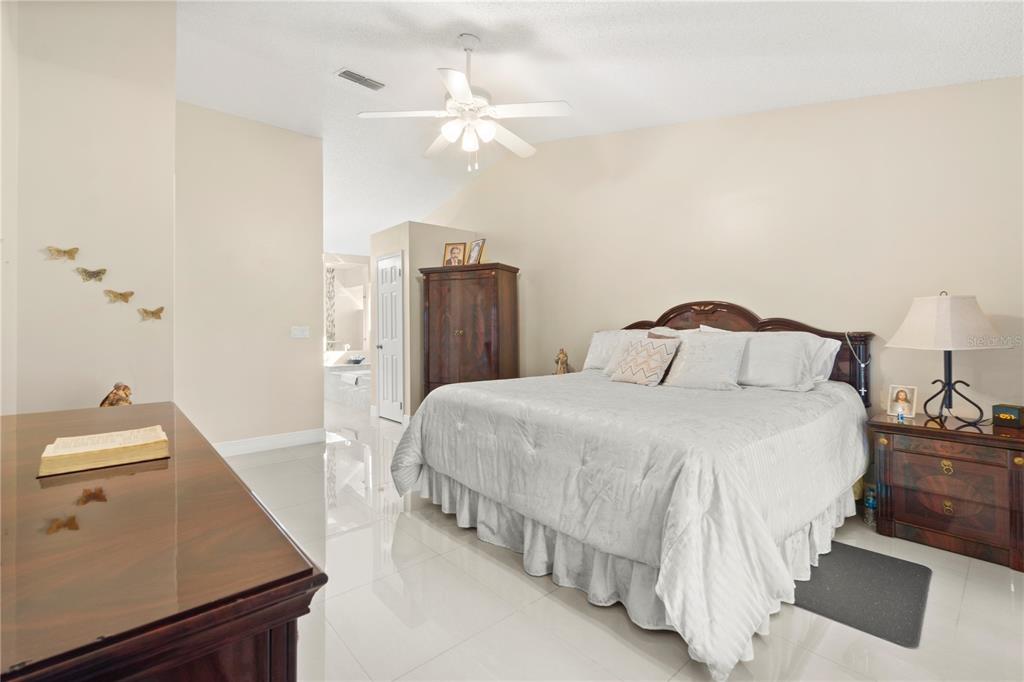 Windermere, Florida, 34786, United States, 4 Bedrooms Bedrooms, ,2 BathroomsBathrooms,Residential,For Sale,1956495