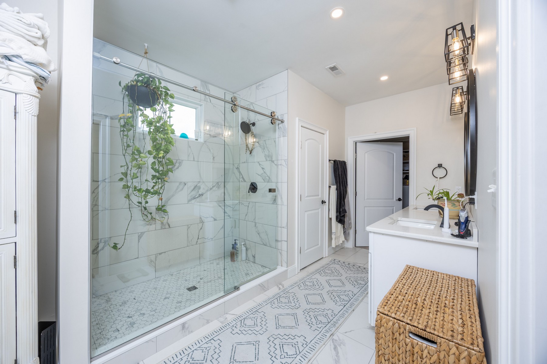  28 Queen Anne Court - 物件實景