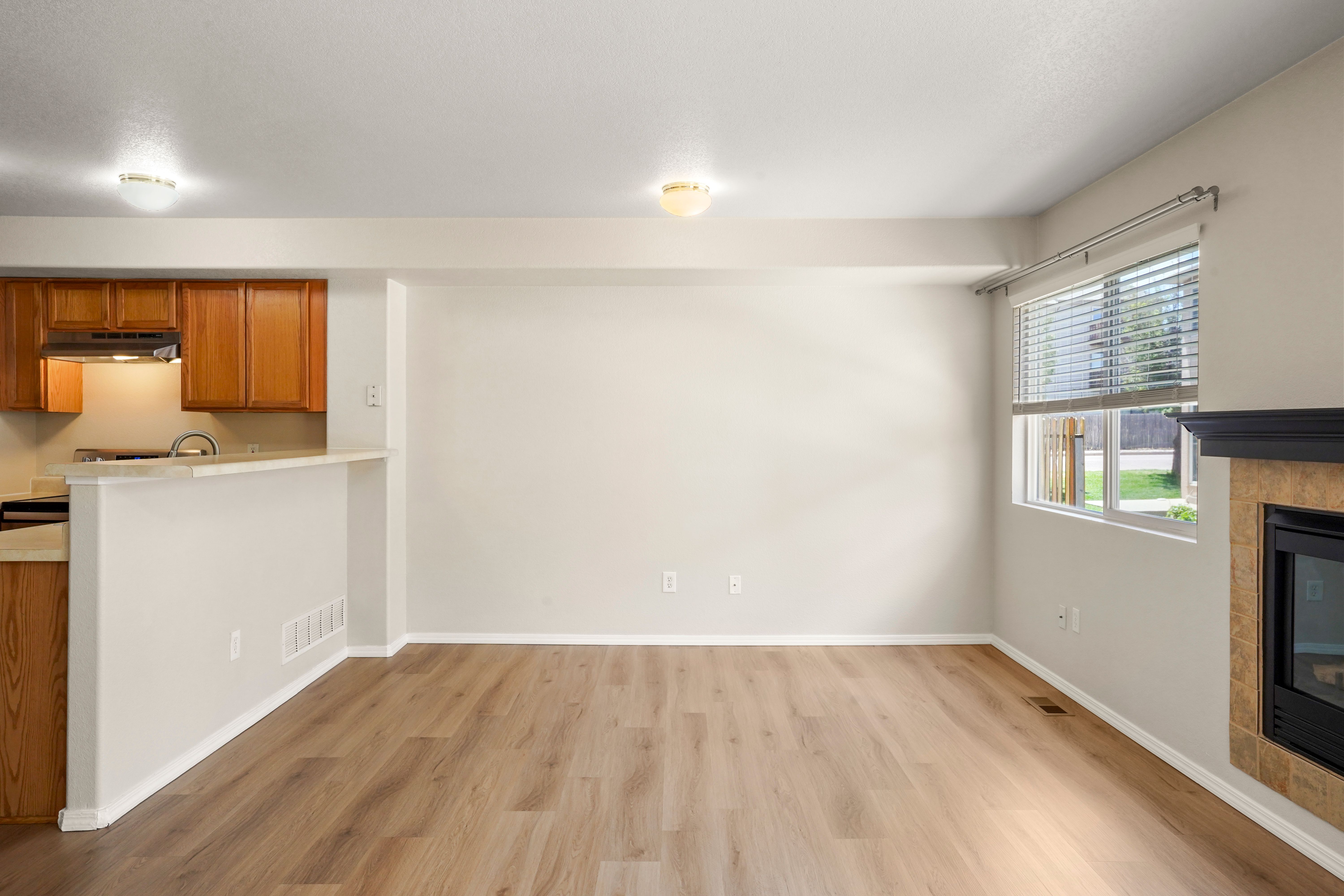  Phenomenal 4-plex income opportunity in desirable University Park - 物件實景