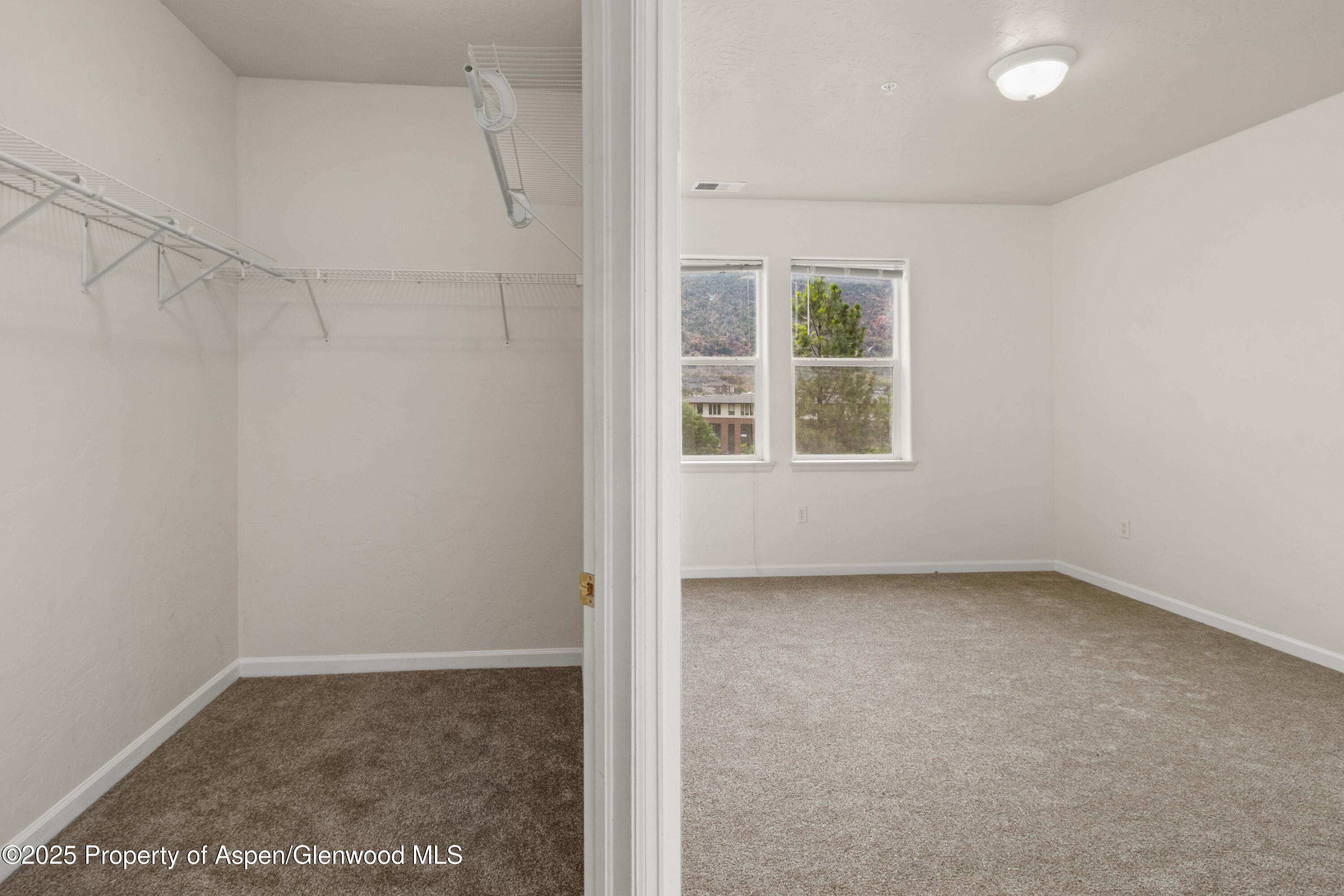 Glenwood Springs, Colorado, 81601, United States, 3 Bedrooms Bedrooms, ,2 BathroomsBathrooms,Residential,For Sale,1795140