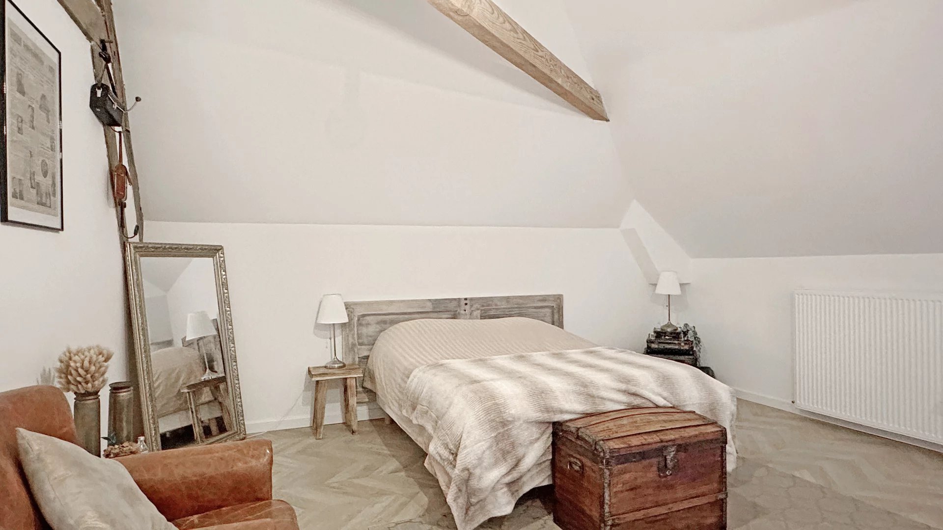 Falaise, Normandy, 14700, FR, 7 Bedrooms Bedrooms, ,5 BathroomsBathrooms,Residential,For Sale,2000549