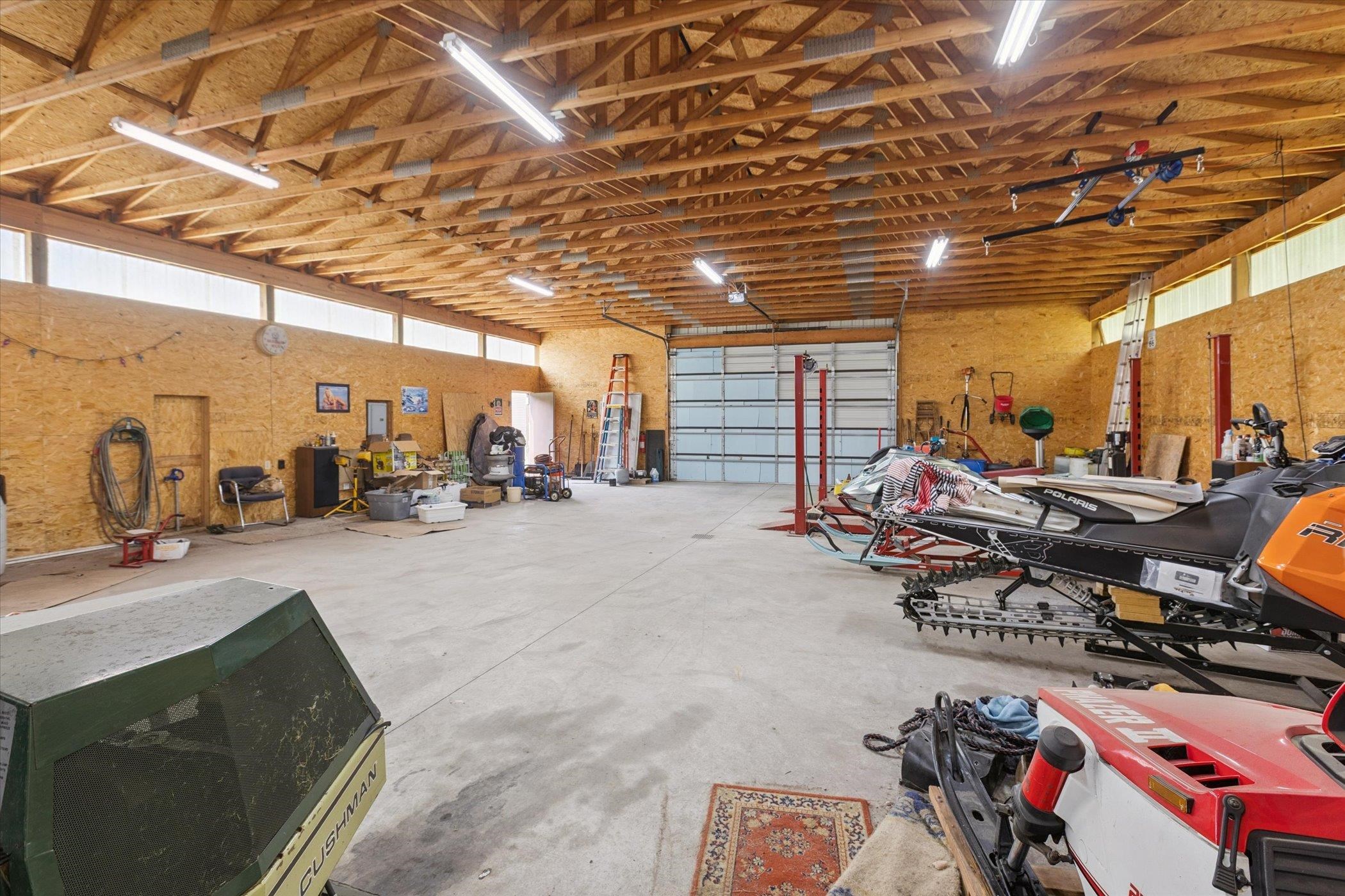 Midland, Michigan, 48640, United States, 3 Bedrooms Bedrooms, ,3 BathroomsBathrooms,Residential,For Sale,1975279