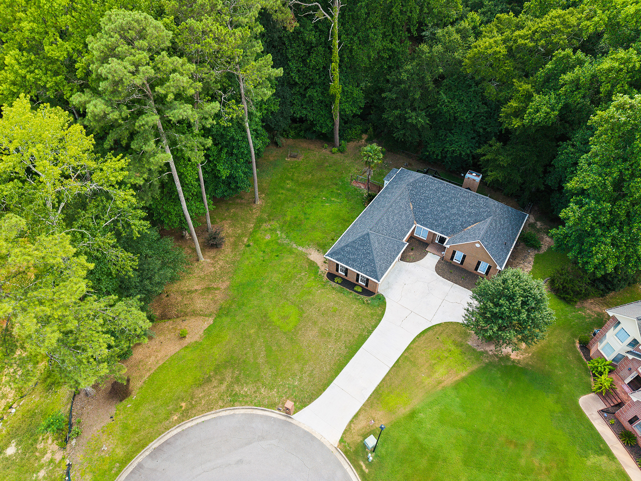  Beautifully Refreshed Ranch Nestled on an Expansive Cul-de-sac Lot - 物件實景