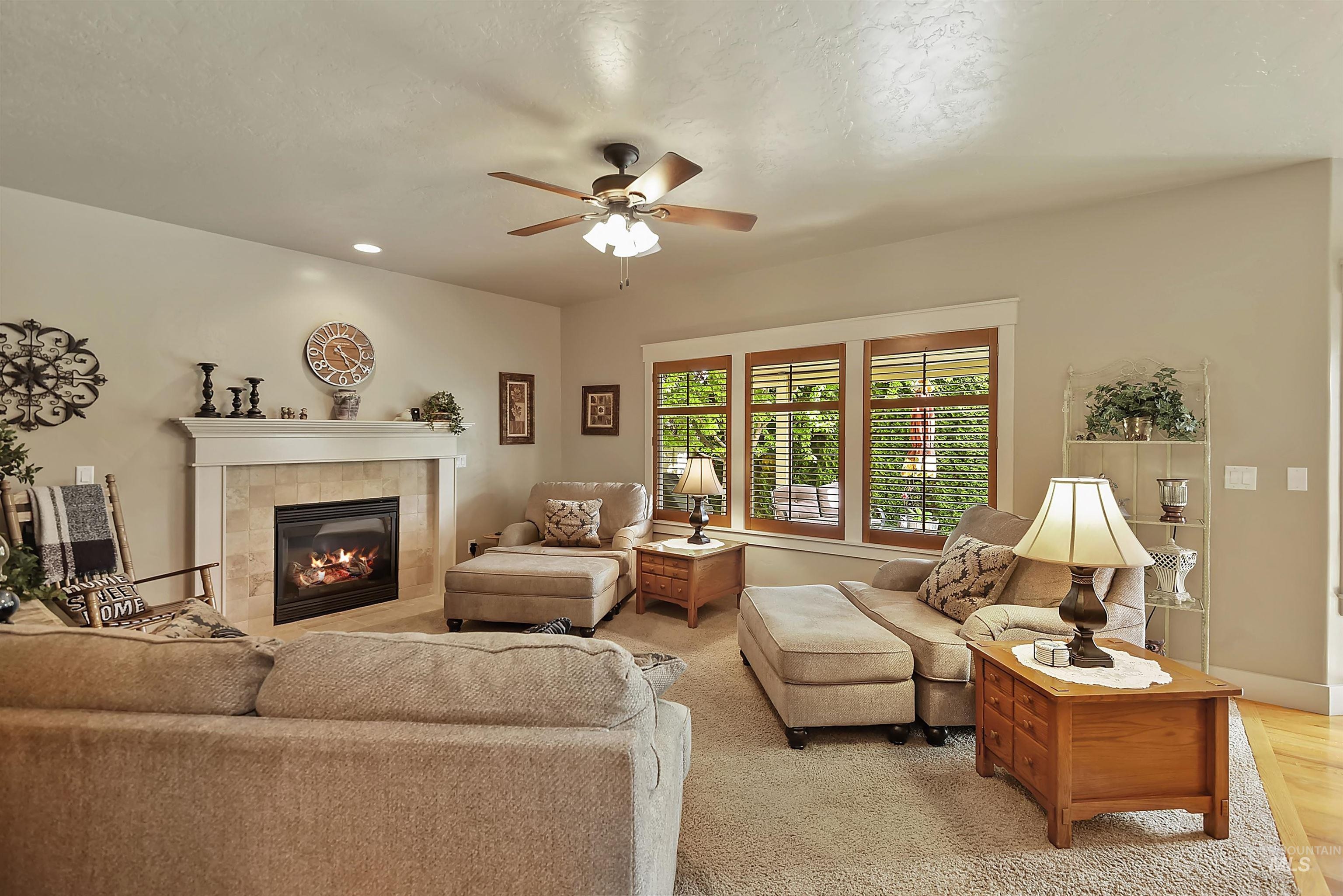 9887 Bray Creek St, Star, Idaho, 83669, United States, 3 Bedrooms Bedrooms, ,3 BathroomsBathrooms,Residential,For Sale,9887 Bray Creek St,1626319