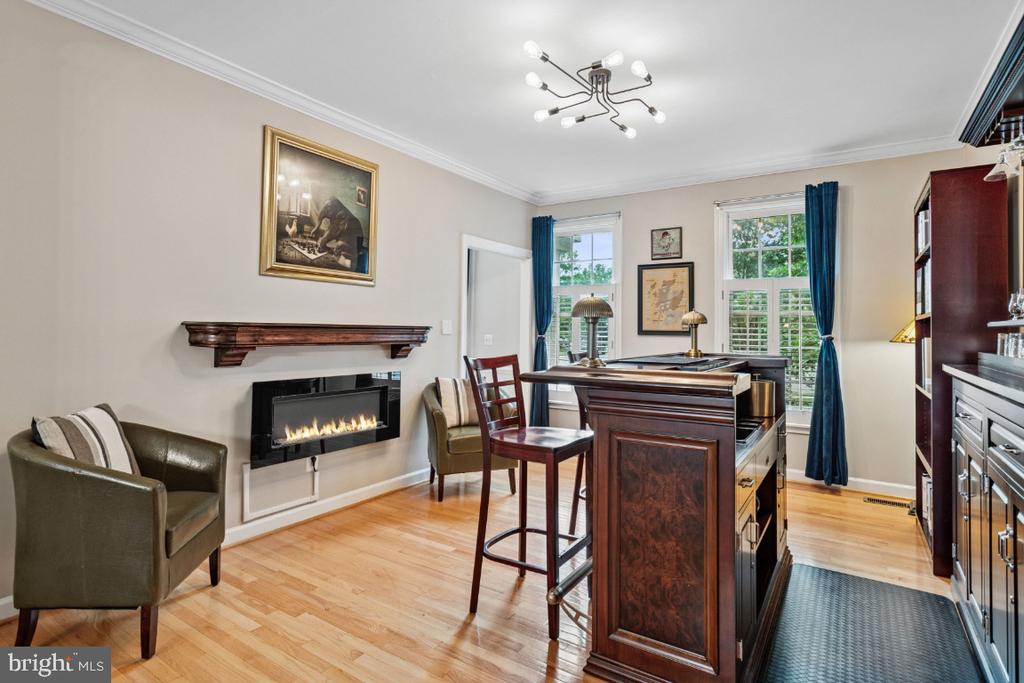 Leesburg, Virginia, 20176, United States, 4 Bedrooms Bedrooms, ,5 BathroomsBathrooms,Residential,For Sale,1900813