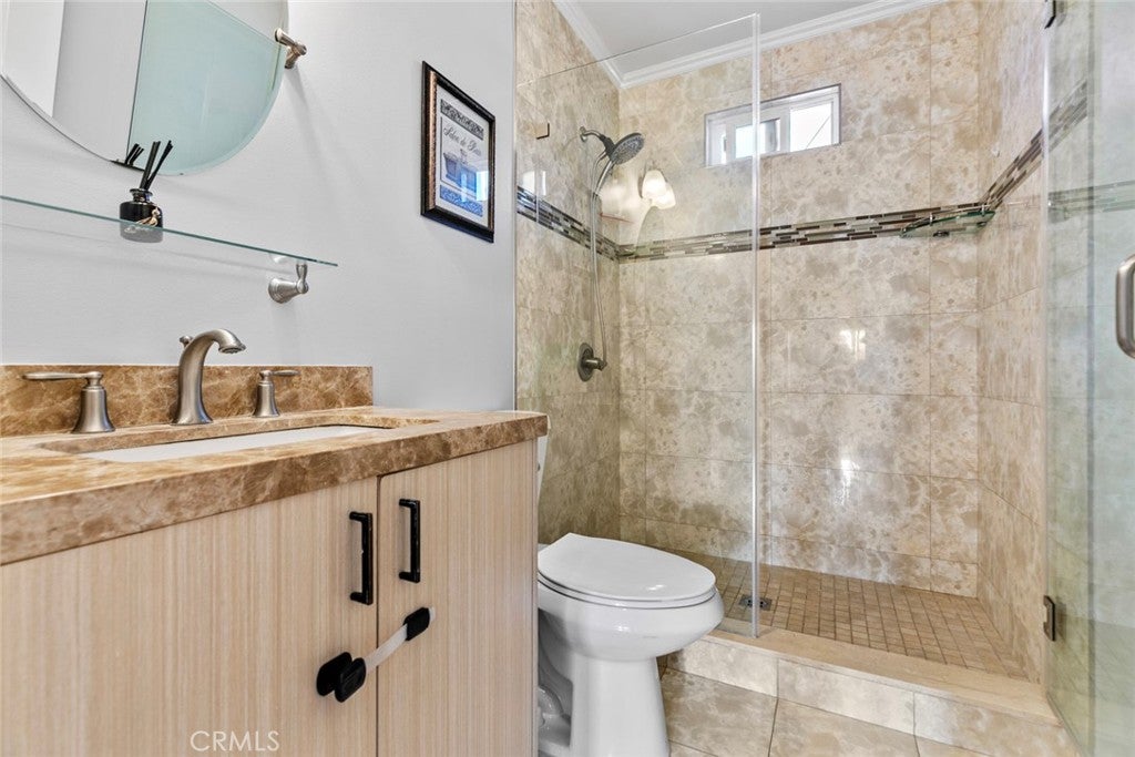 Sun Valley, California, 91352, United States, 5 Bedrooms Bedrooms, ,3 BathroomsBathrooms,Residential,For Sale,1987876