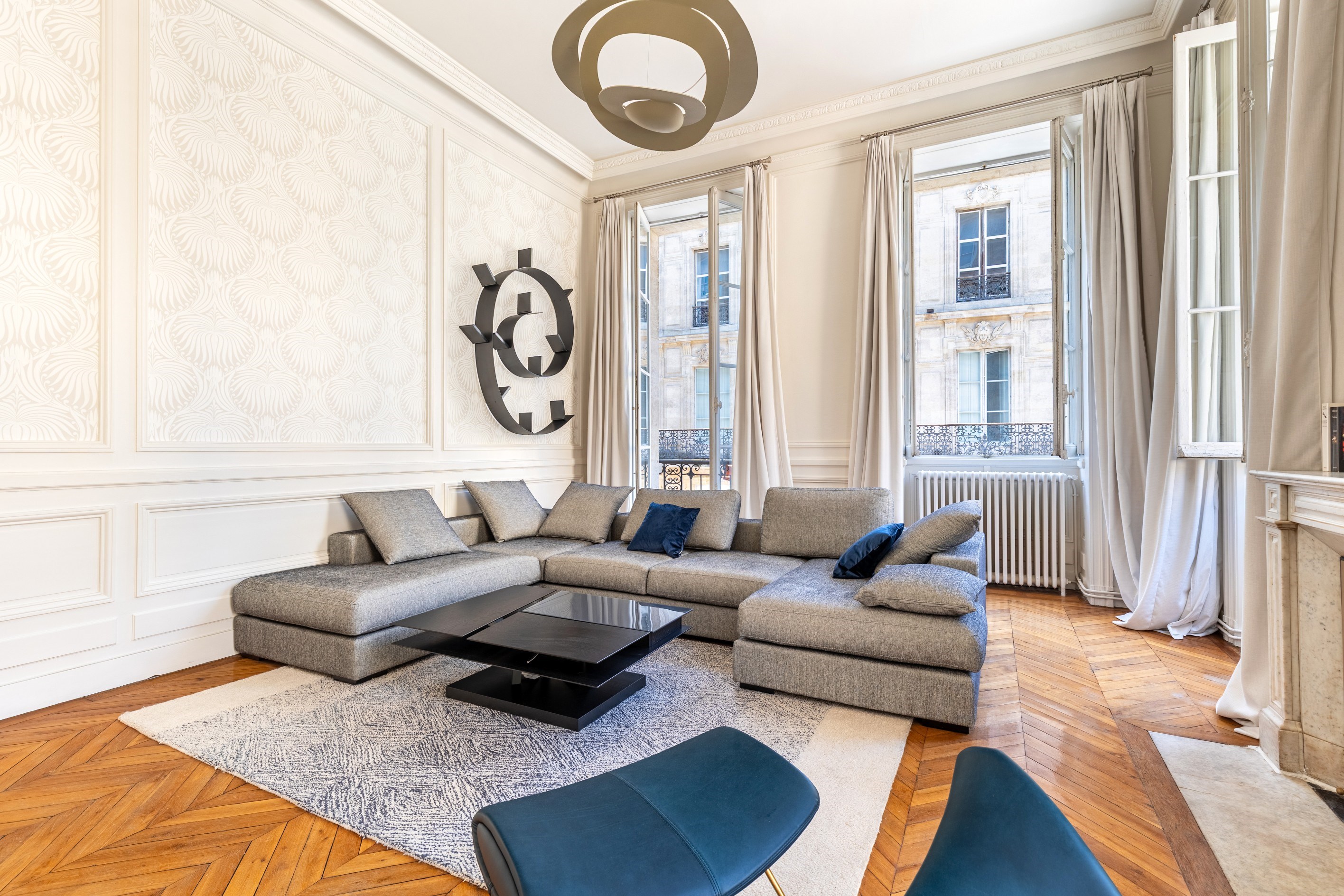  BORDEAUX CITY CENTER – ELEGANT TOWN FURNISHED APARTMENT WITH BALCONIES & ELEVAT… - 物件實景