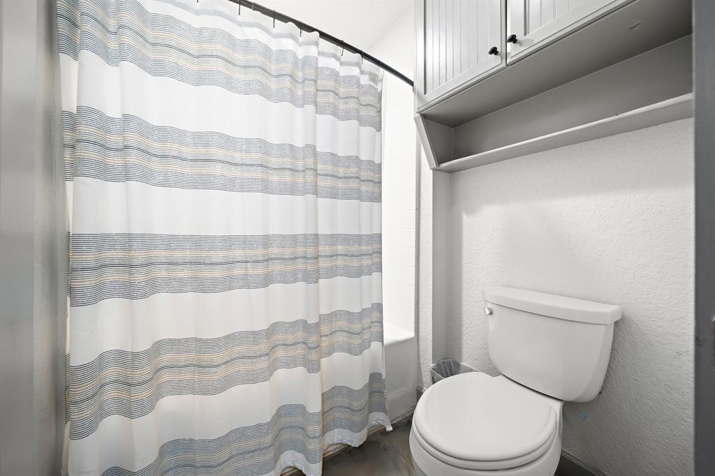 Meridian, Texas, 76665, United States, 3 Bedrooms Bedrooms, ,2 BathroomsBathrooms,Residential,For Sale,2005266