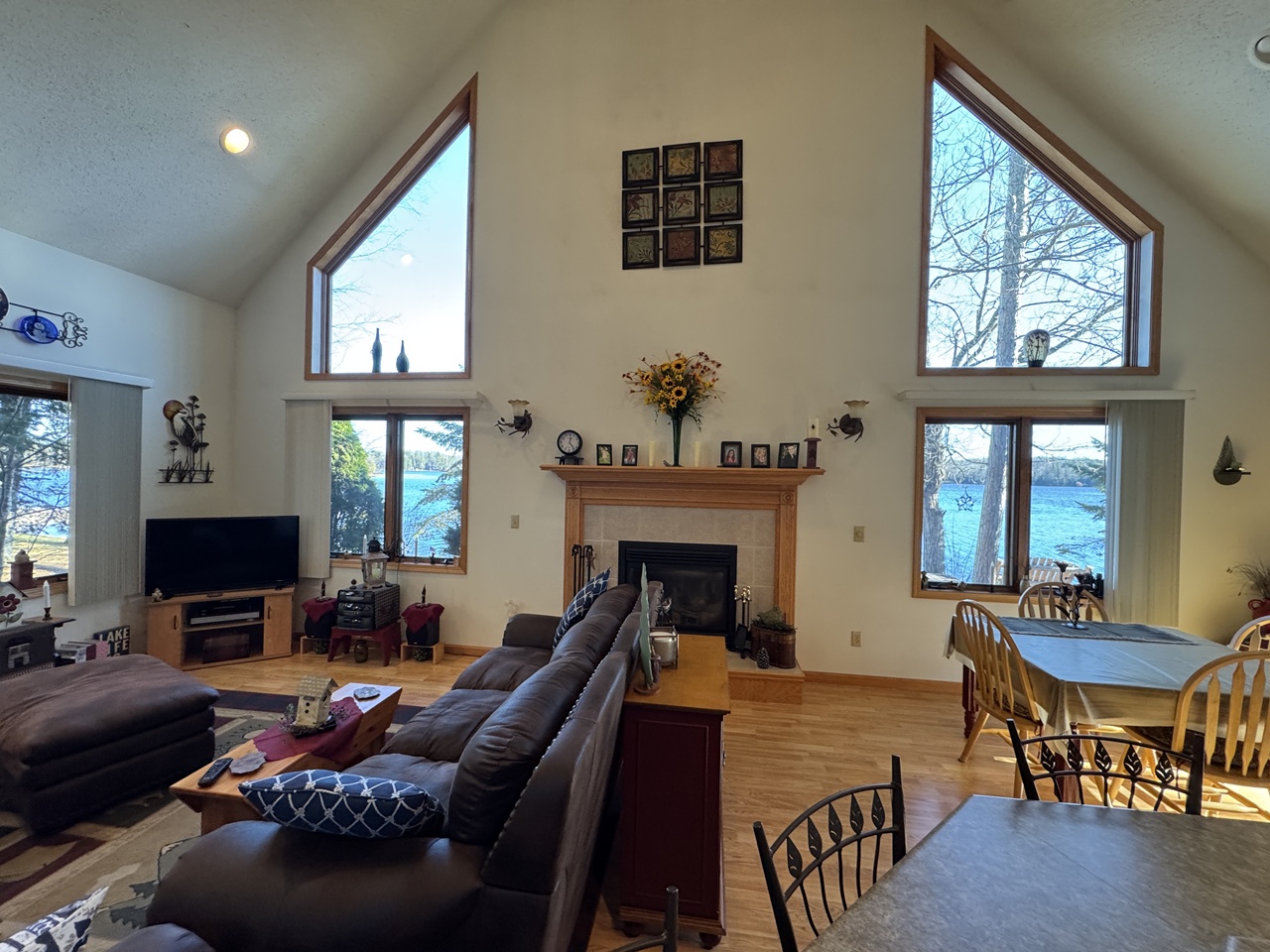 Oma, Wisconsin, 54534, United States, 2 Bedrooms Bedrooms, ,2 BathroomsBathrooms,Residential,For Sale,1995174