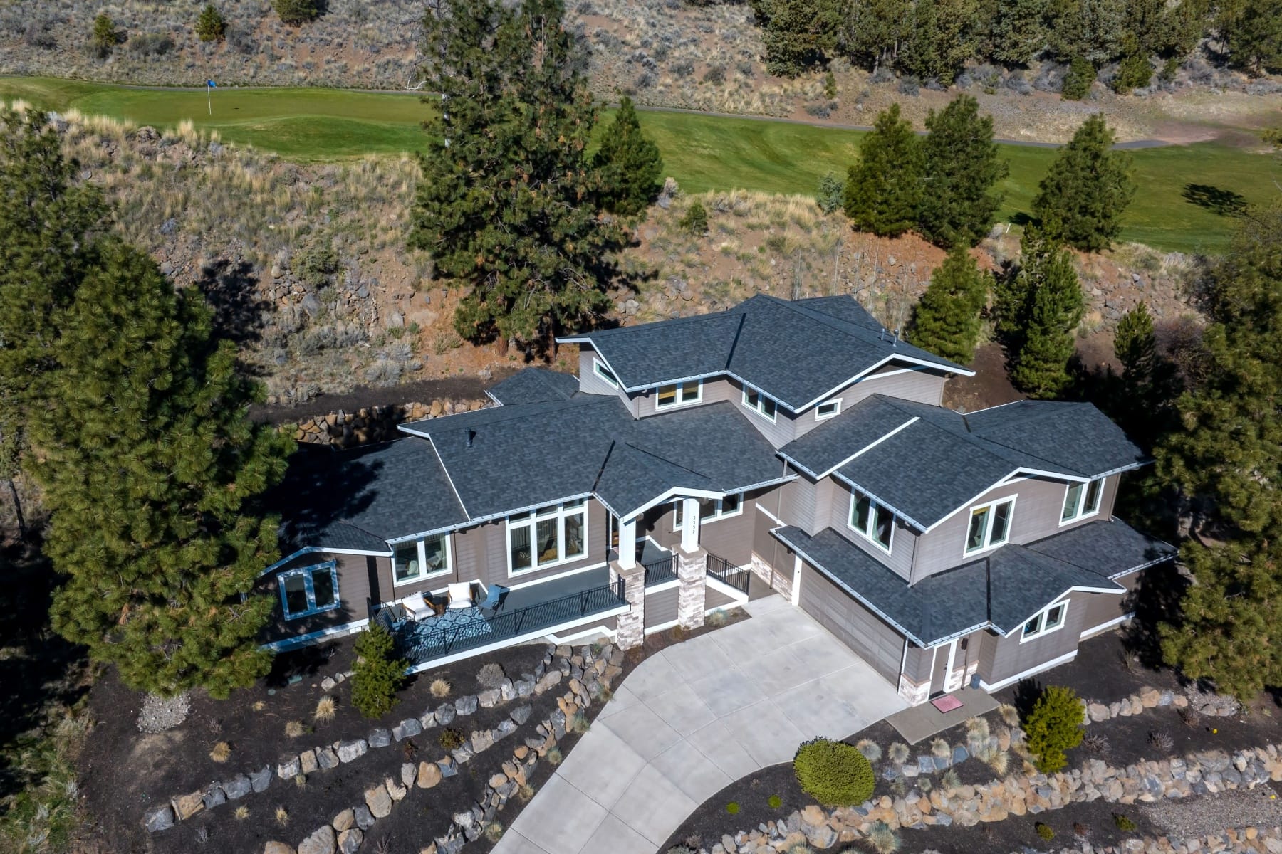  3352 NW Fairway Heights Drive Bend, OR 97703 - 物件實景