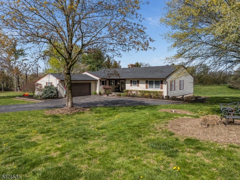Readington Twp., New Jersey, 08853, United States, 3 Bedrooms Bedrooms, ,3 BathroomsBathrooms,Residential,For Sale,1903743