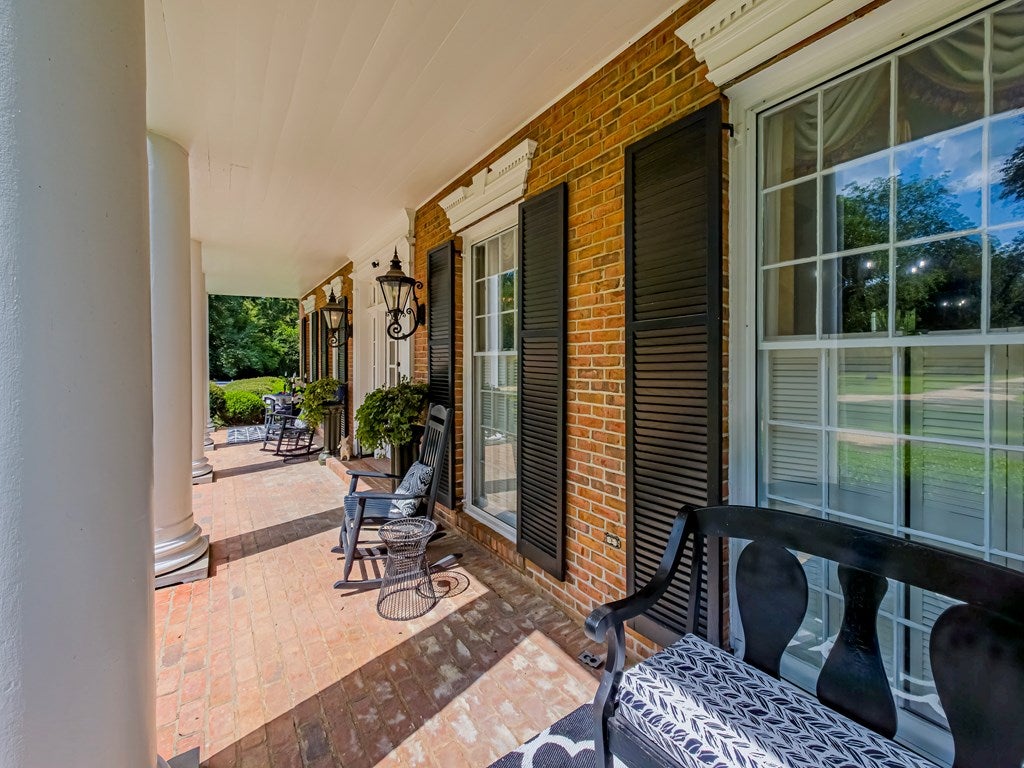 Leslie, Georgia, 31764, United States, 5 Bedrooms Bedrooms, ,4 BathroomsBathrooms,Residential,For Sale,1944897