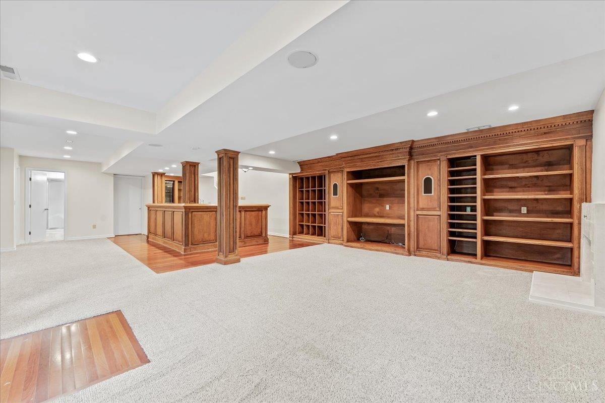 Cincinnati, Ohio, 45226, United States, 4 Bedrooms Bedrooms, ,4 BathroomsBathrooms,Residential,For Sale,1912021
