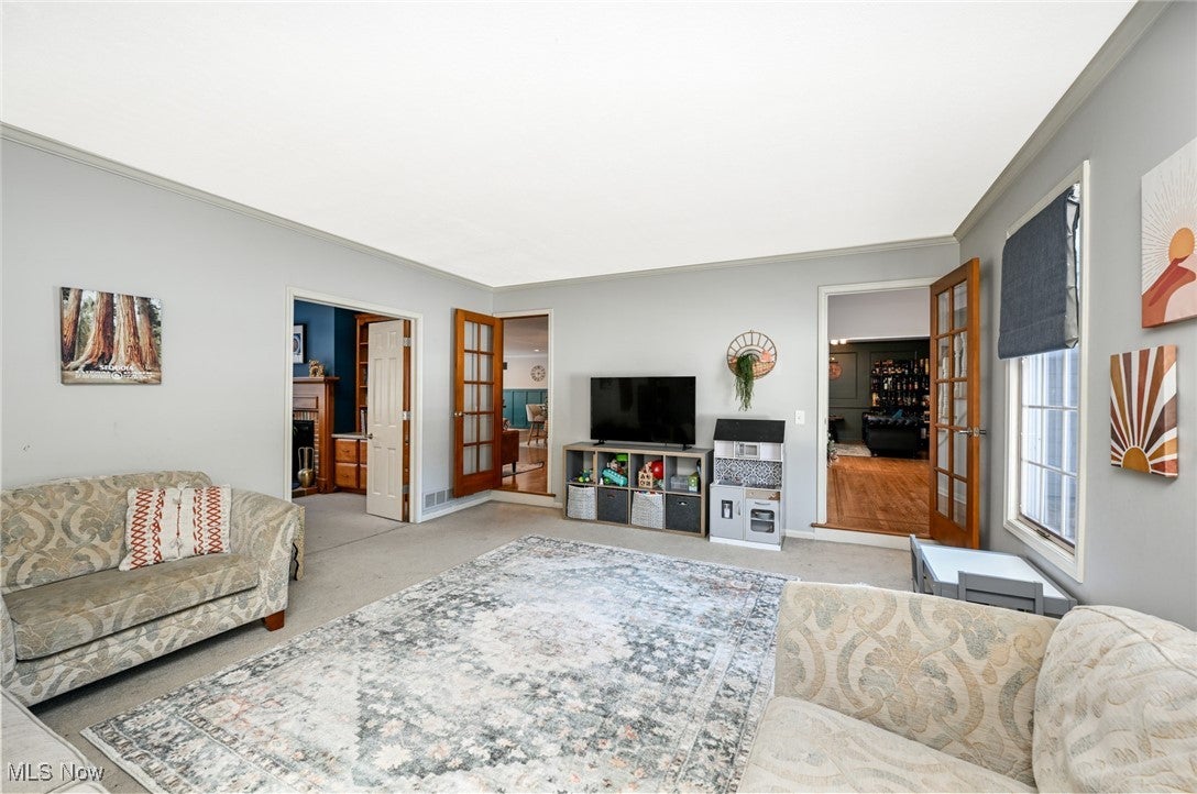 Massillon, Ohio, 44646, United States, 5 Bedrooms Bedrooms, ,4 BathroomsBathrooms,Residential,For Sale,2012066