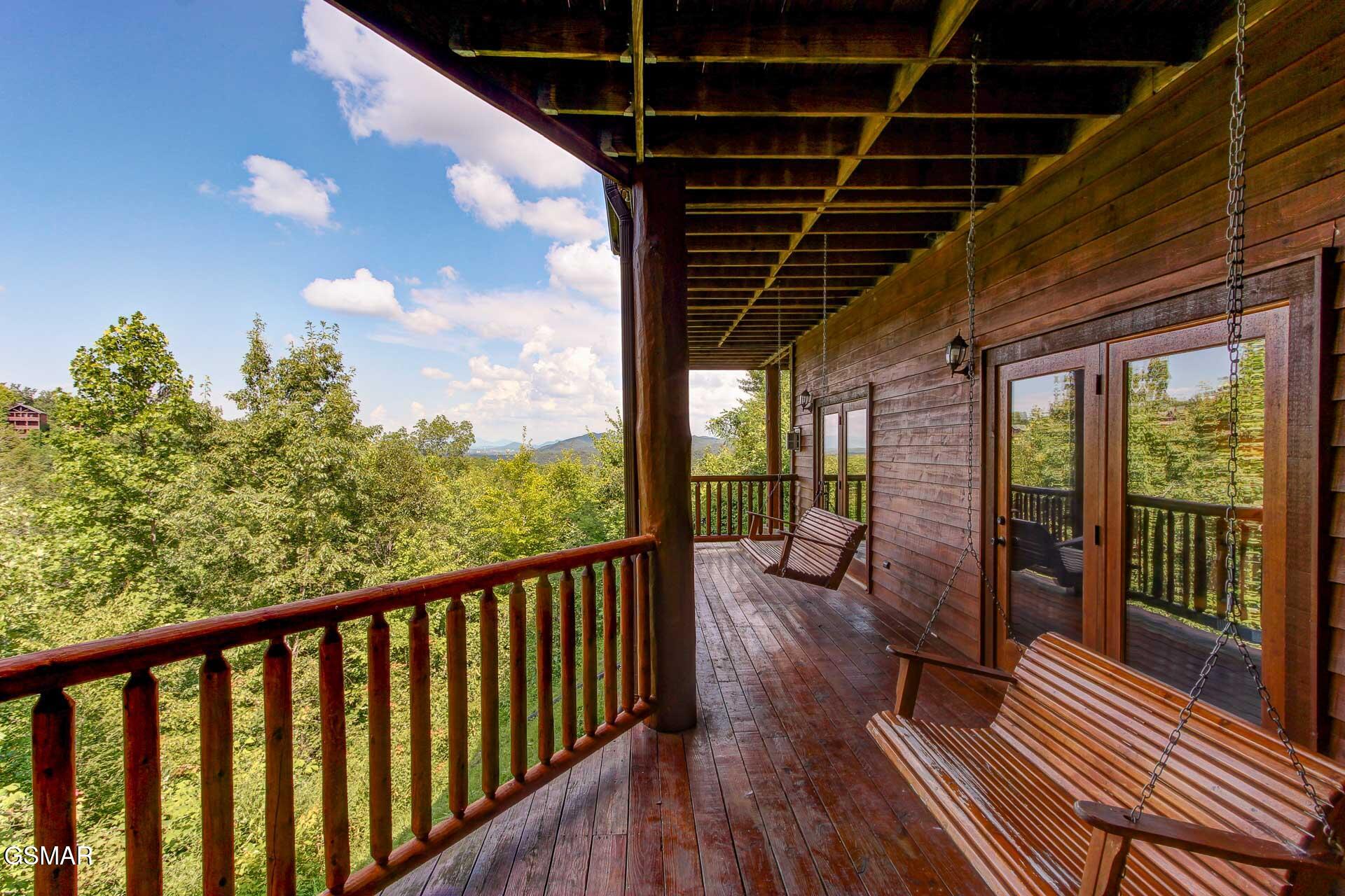 Sevierville, Tennessee, 37876, United States, 3 Bedrooms Bedrooms, ,5 BathroomsBathrooms,Residential,For Sale,1976203
