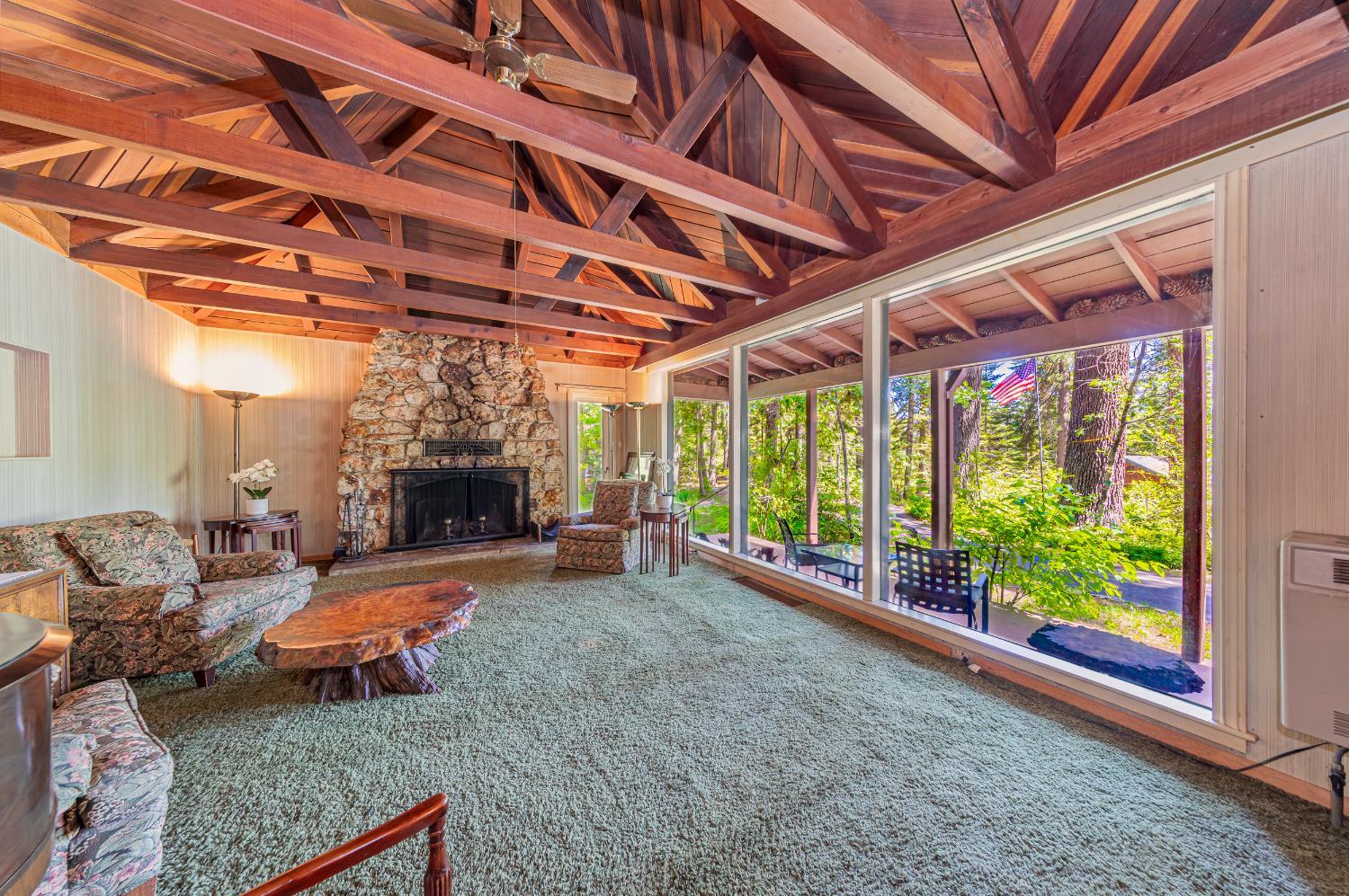 Fish Camp, California, 93623, United States, 5 Bedrooms Bedrooms, ,2 BathroomsBathrooms,Residential,For Sale,1869903