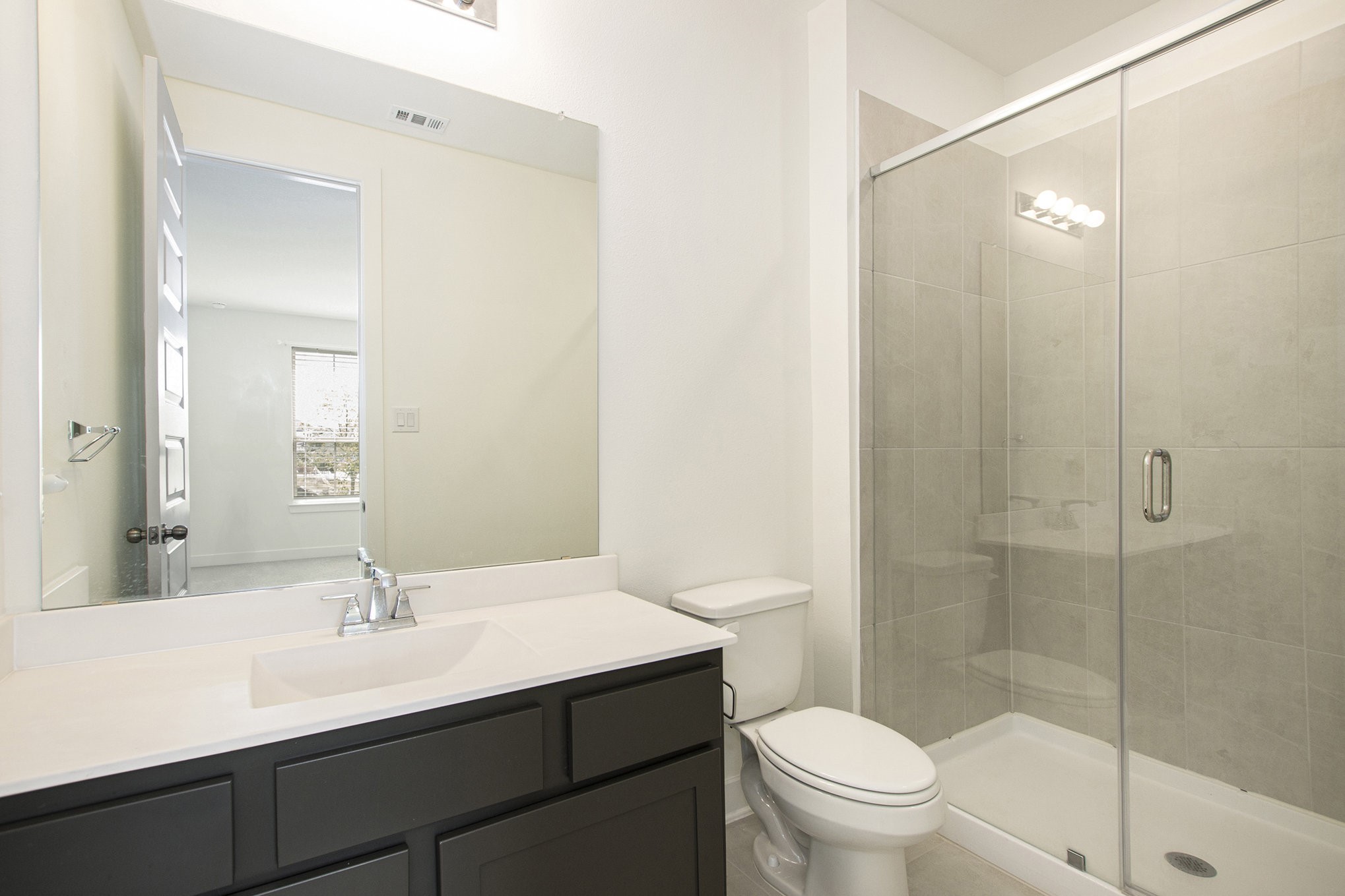 Katy, Texas, 77493, United States, 4 Bedrooms Bedrooms, ,4 BathroomsBathrooms,Residential,For Sale,1891372