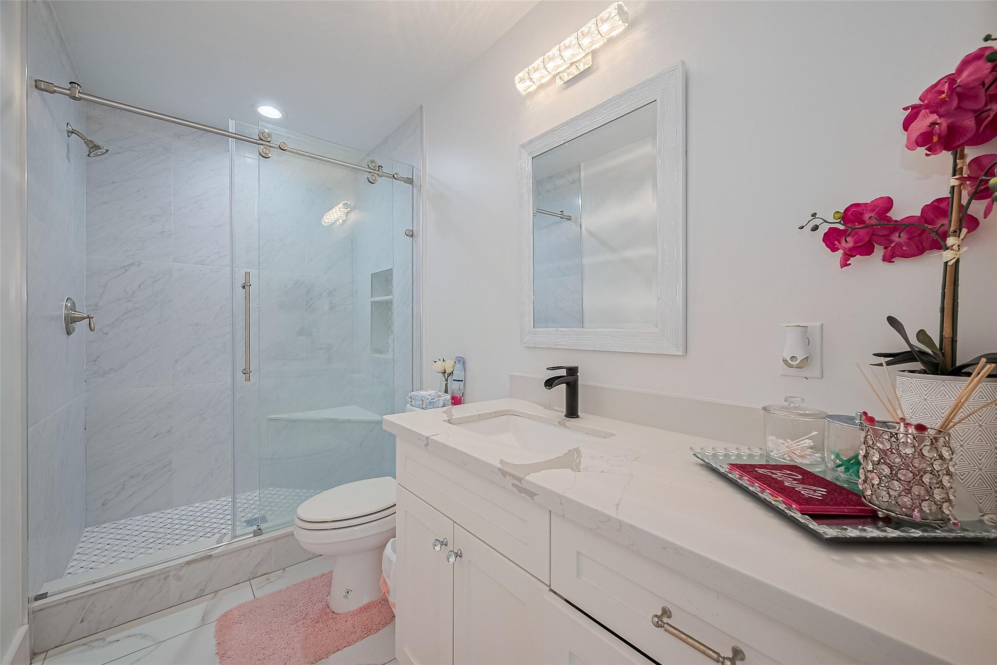 Houston, Texas, 77088, United States, 5 Bedrooms Bedrooms, ,5 BathroomsBathrooms,Residential,For Sale,1974998