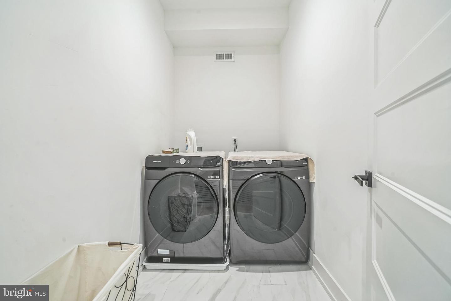 Philadelphia, Pennsylvania, 19146, United States, 4 Bedrooms Bedrooms, ,5 BathroomsBathrooms,Residential,For Sale,1751274