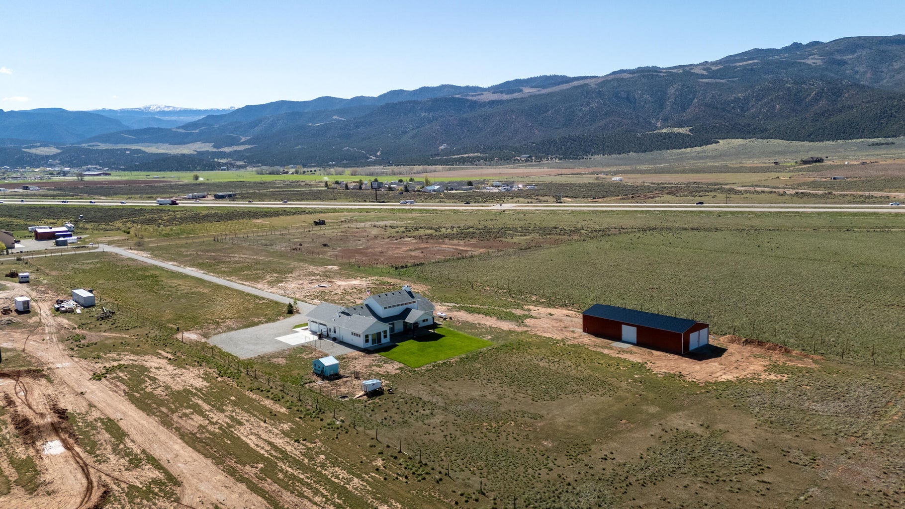 Parowan, Utah, 84761, United States, 3 Bedrooms Bedrooms, ,3 BathroomsBathrooms,Residential,For Sale,1992445