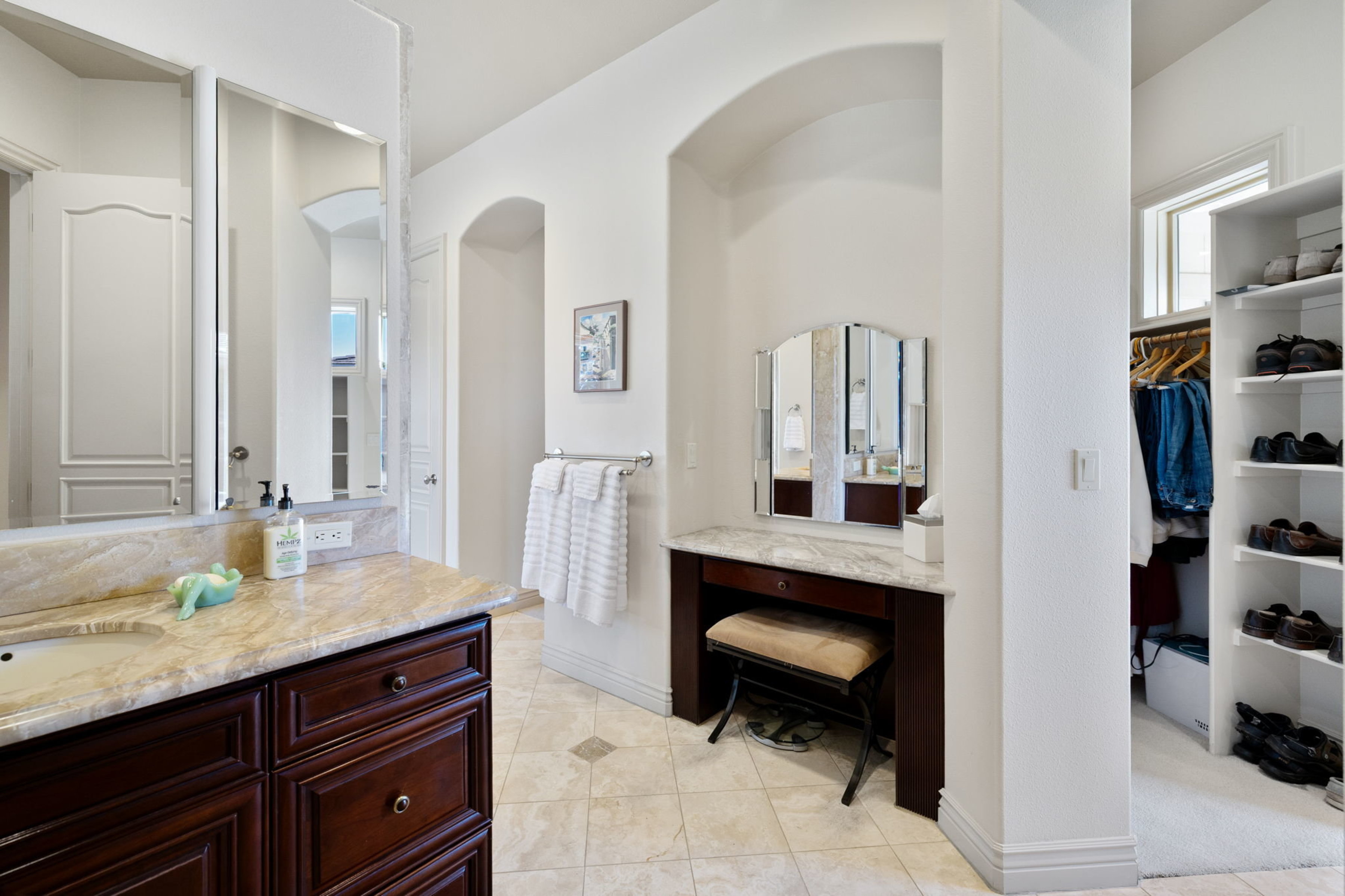  Stunning Custom Home with Breathtaking Views in Reno - 物件實景