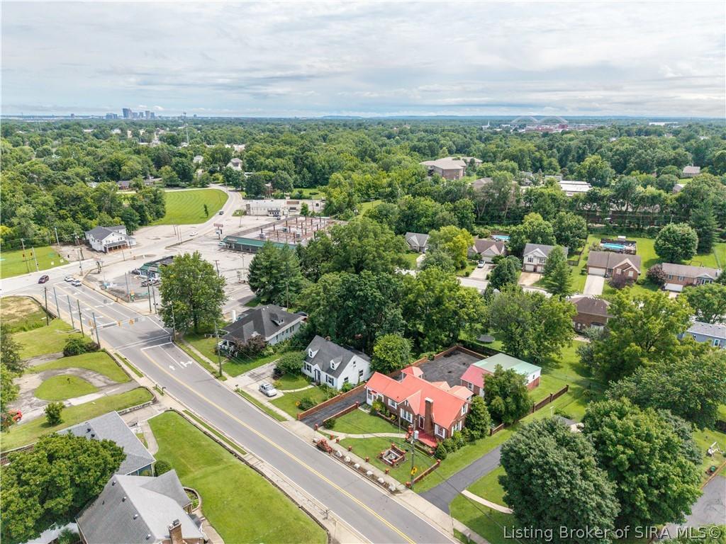 Daisy Ln, New Albany, IN 47150
