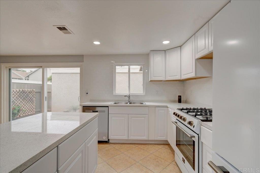 San Ysidro, California, 92173, United States, 3 Bedrooms Bedrooms, ,2 BathroomsBathrooms,Residential,For Sale,1847201