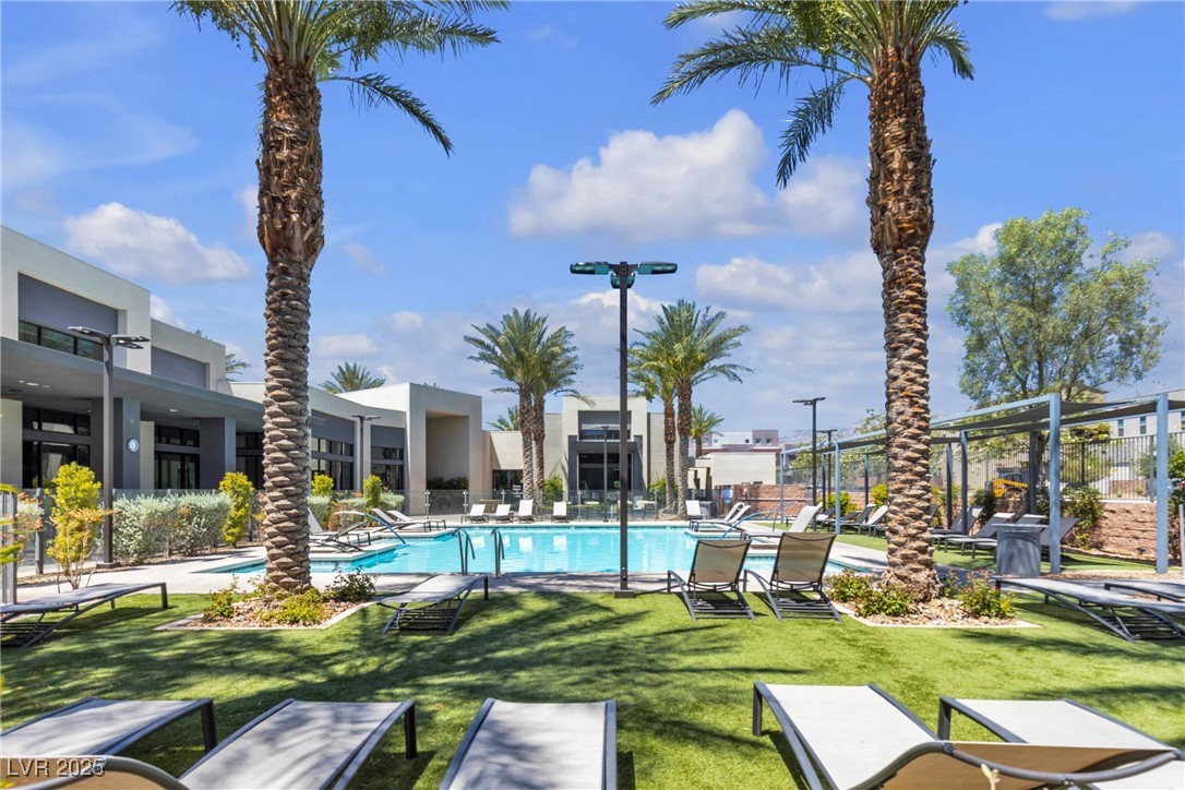 Las Vegas, Nevada, 89135, United States, 2 Bedrooms Bedrooms, ,2 BathroomsBathrooms,Residential,For Sale,1908470