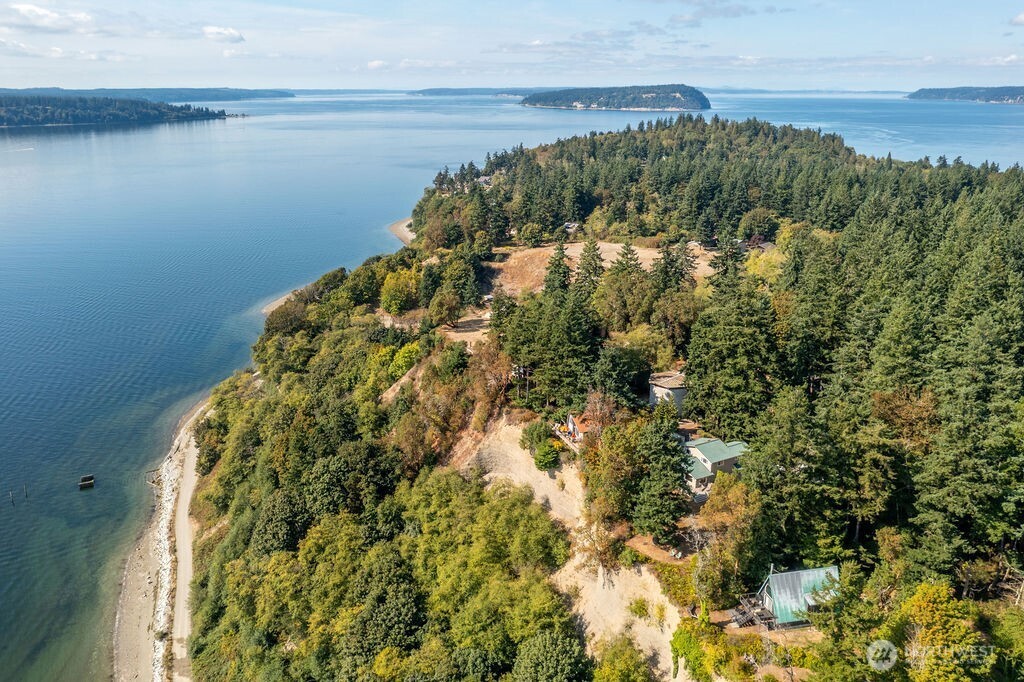 Hat Island, Washington, 98206, United States, 3 Bedrooms Bedrooms, ,1 BathroomBathrooms,Residential,For Sale,1974071
