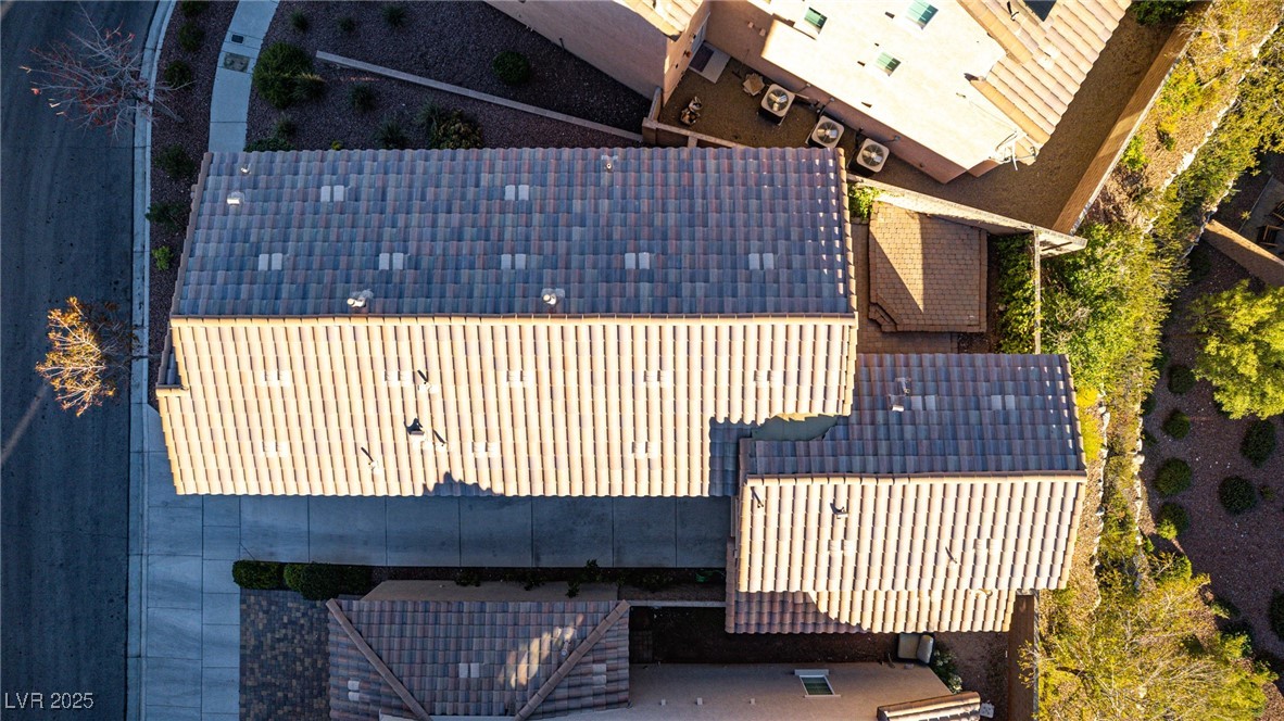 Las Vegas, Nevada, 89135, United States, 3 Bedrooms Bedrooms, ,3 BathroomsBathrooms,Residential,For Sale,2003378